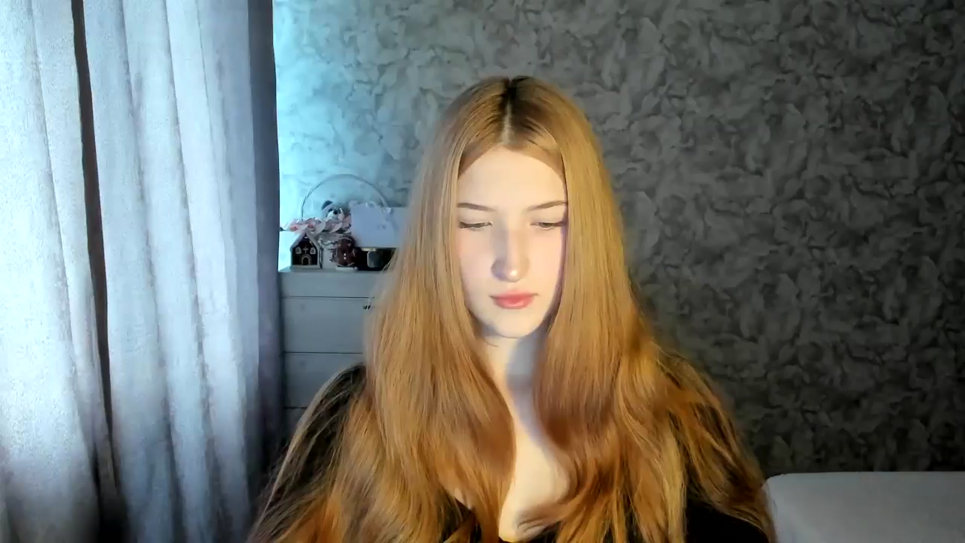 Gallery image thumbnail from Ilona_Here's myfreecams stream on, 01/13/2026, 11:52 image 8 of 20