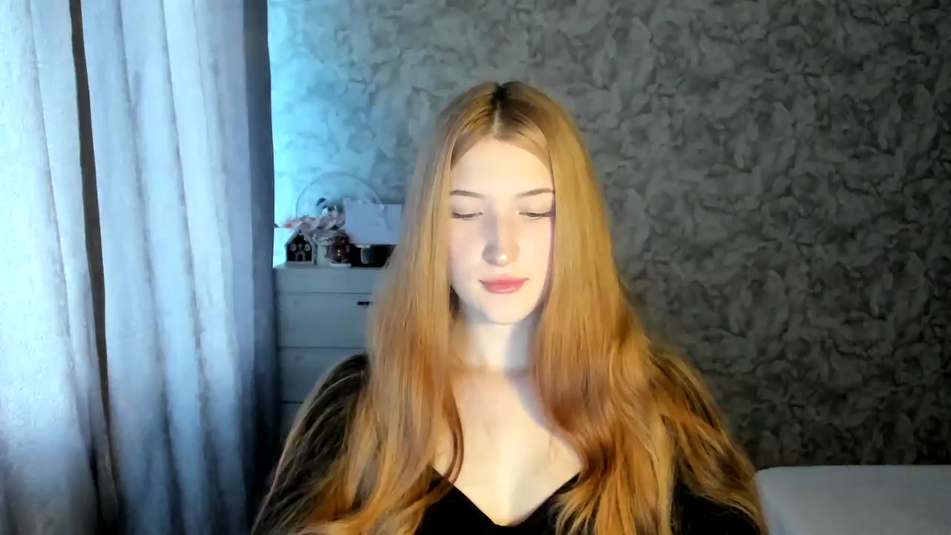 Gallery image thumbnail from Ilona_Here's myfreecams stream on, 01/13/2026, 11:52 image 18 of 20