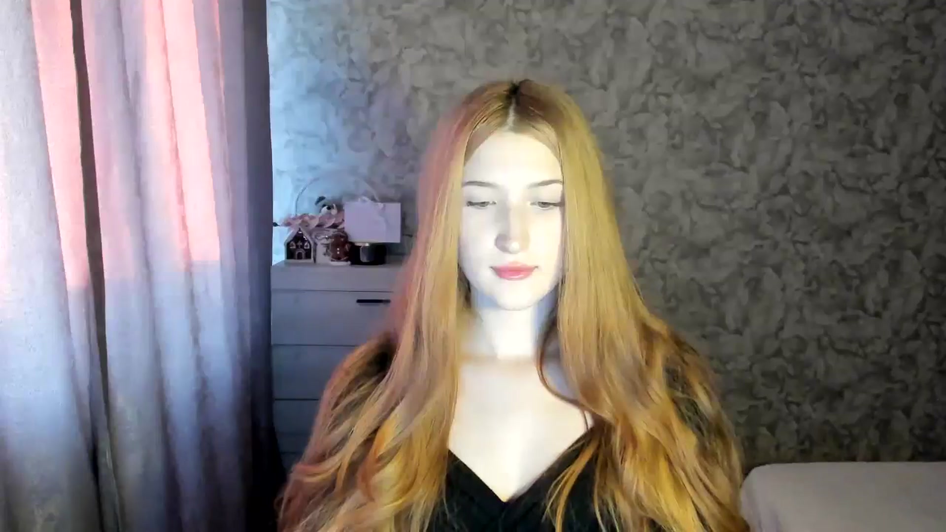 Gallery image thumbnail from Ilona_Here's myfreecams stream on, 01/13/2026, 13:57 image 7 of 20