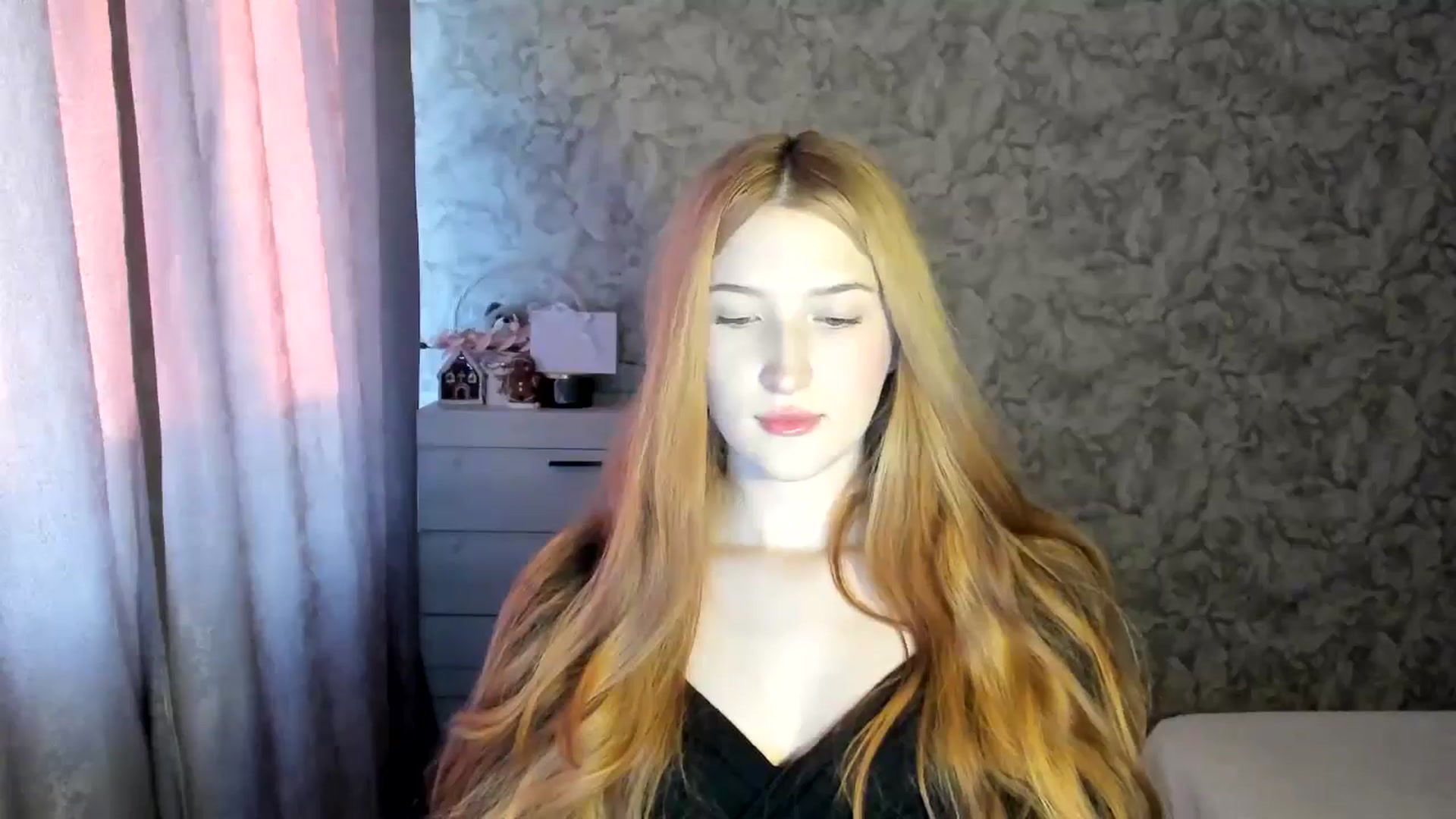 Gallery image thumbnail from Ilona_Here's myfreecams stream on, 01/13/2026, 13:57 image 9 of 20