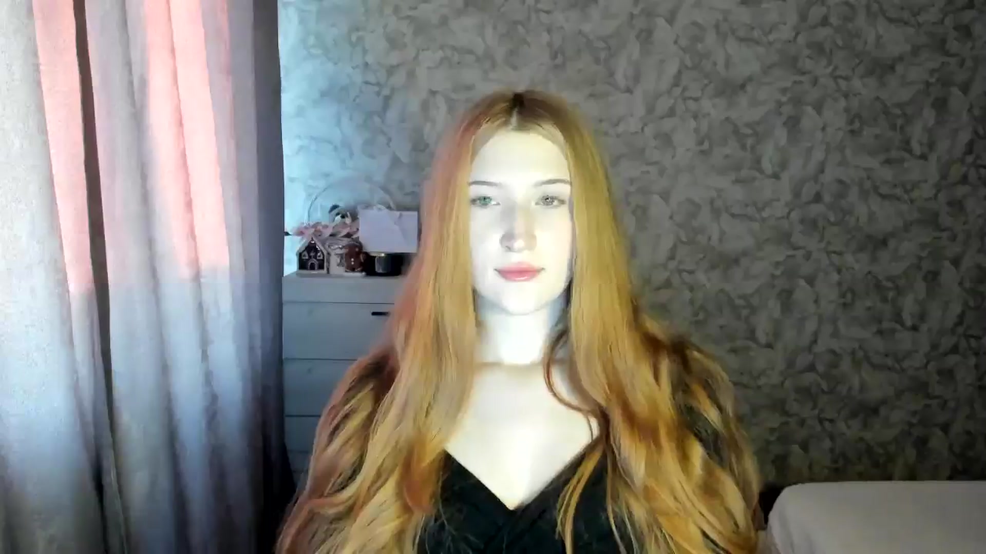 Gallery image thumbnail from Ilona_Here's myfreecams stream on, 01/13/2026, 13:57 image 12 of 20