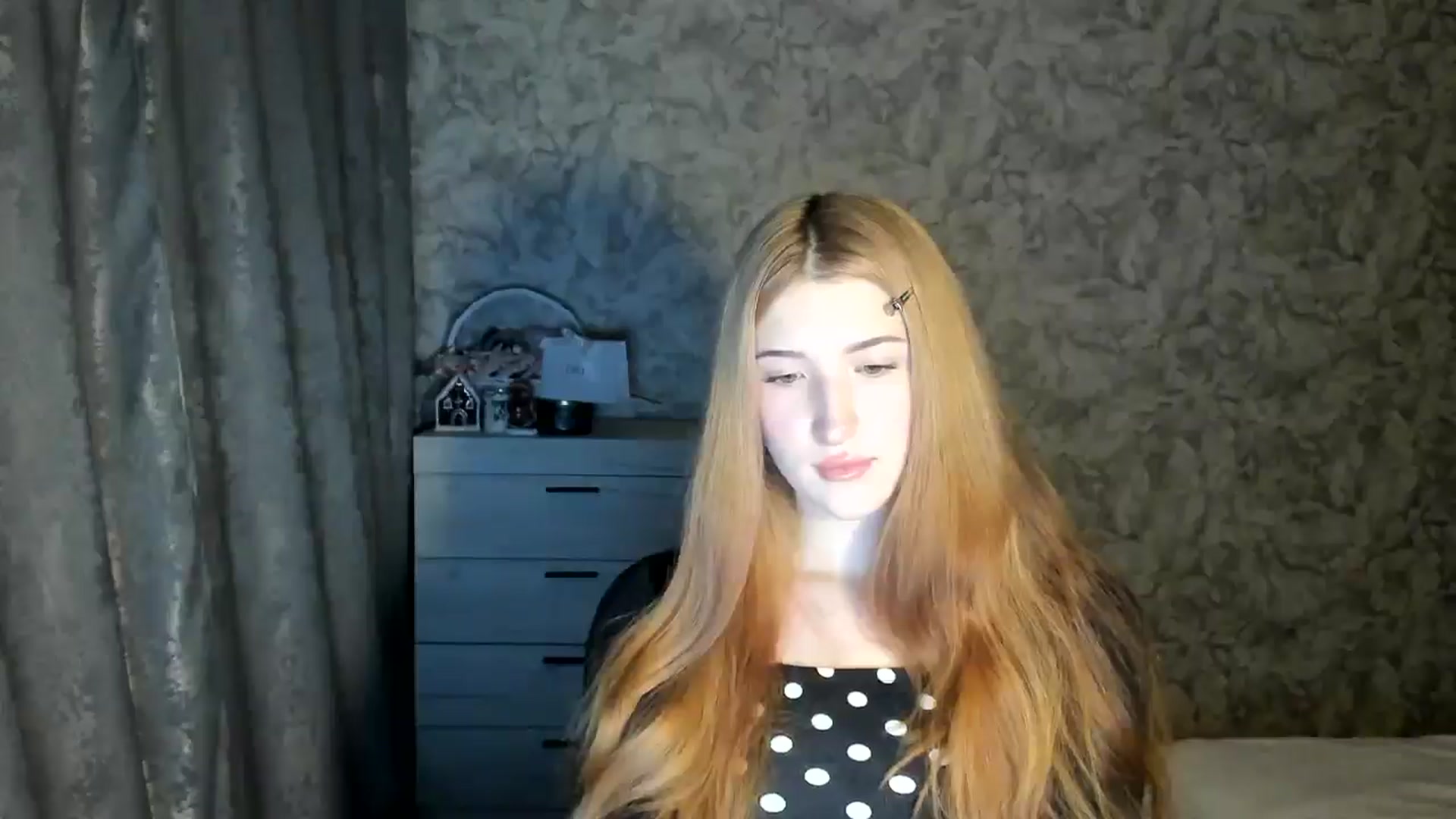 Gallery image thumbnail from Ilona_Here's myfreecams stream on, 01/14/2026, 18:06 image 15 of 20