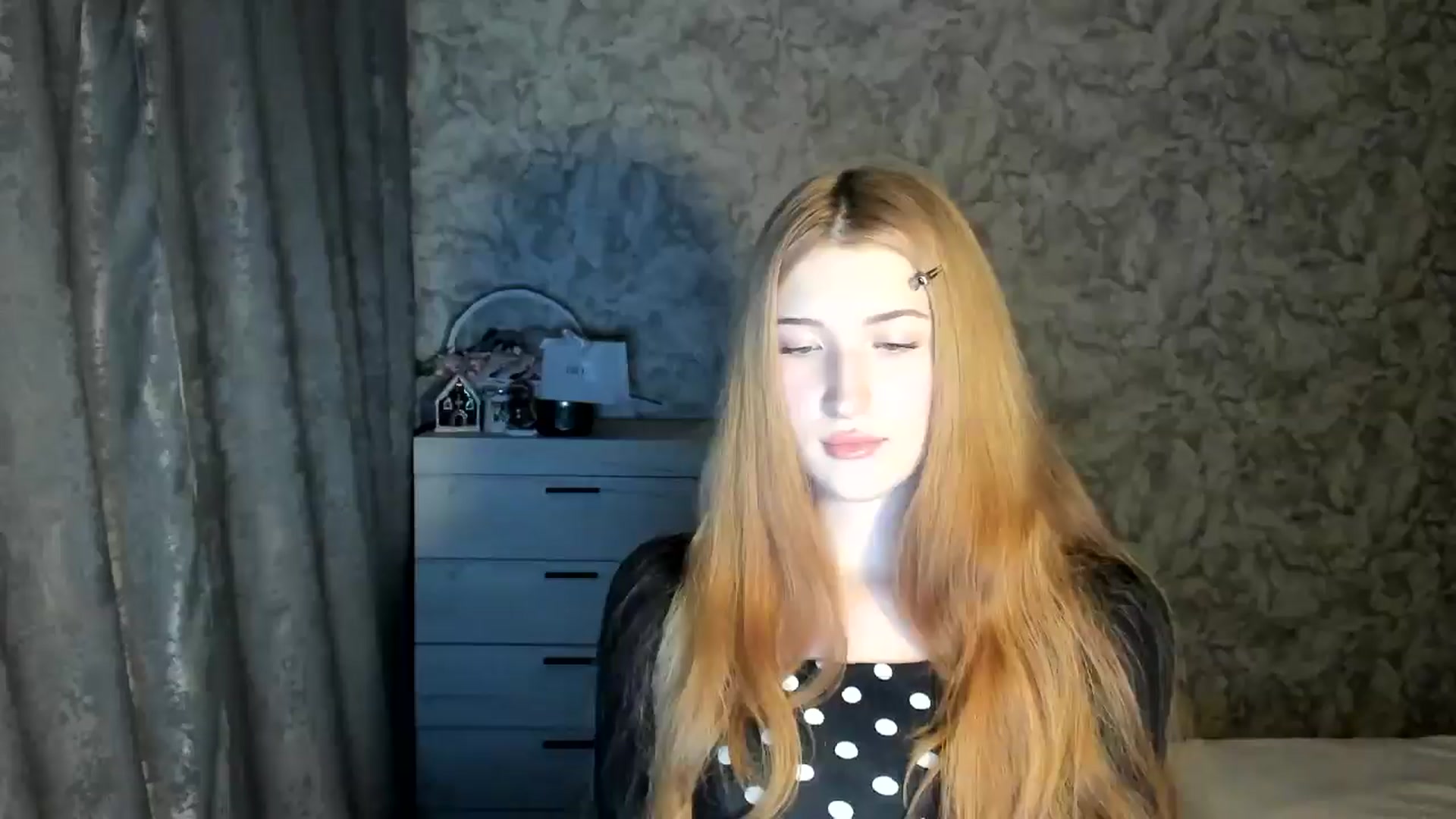 Gallery image thumbnail from Ilona_Here's myfreecams stream on, 01/14/2026, 18:06 image 19 of 20