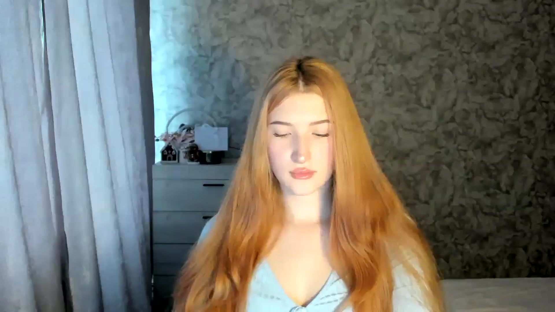 Gallery image thumbnail from Ilona_Here's myfreecams stream on, 01/15/2026, 09:38 image 19 of 20