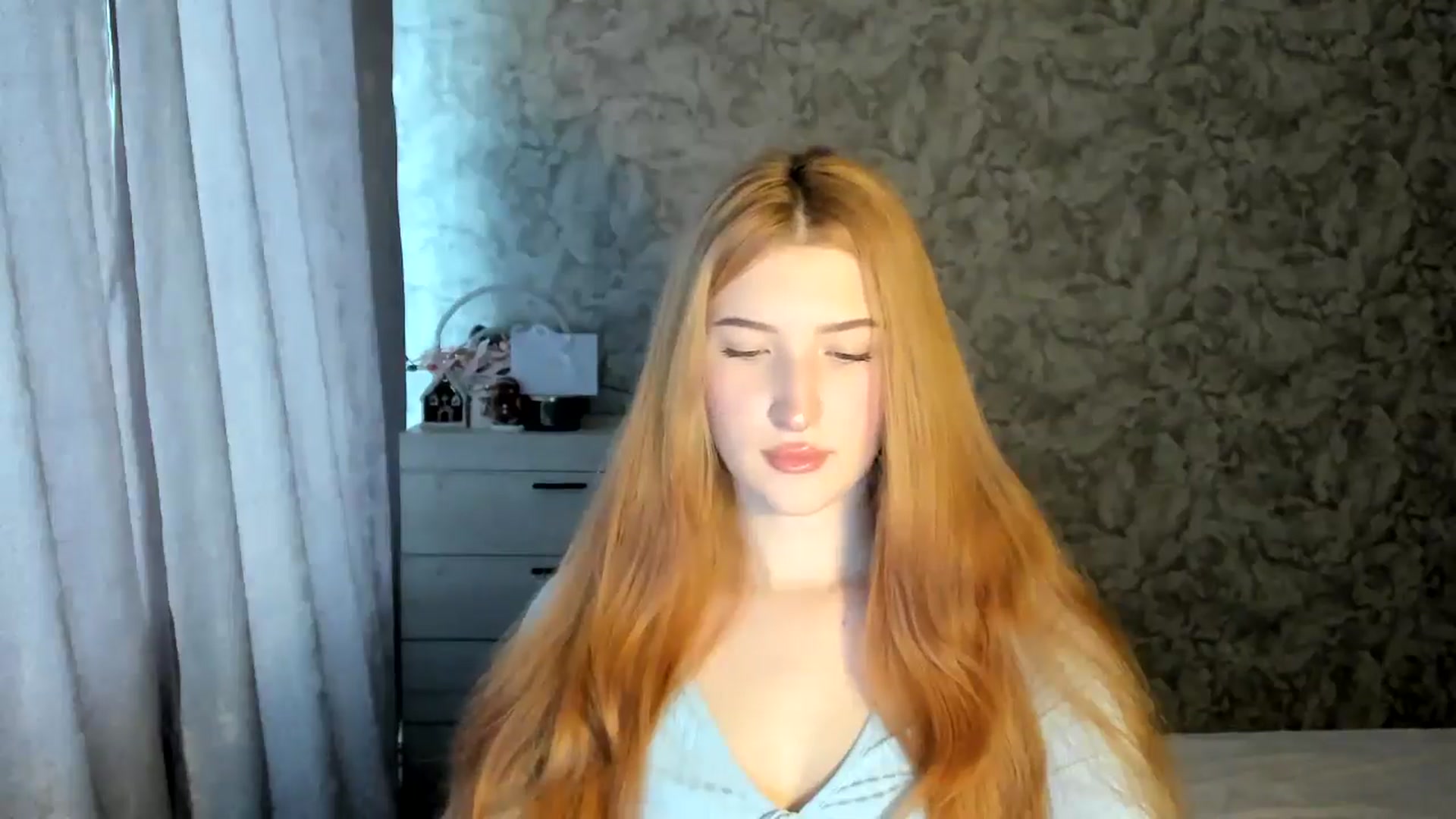 Gallery image thumbnail from Ilona_Here's myfreecams stream on, 01/15/2026, 09:38 image 18 of 20