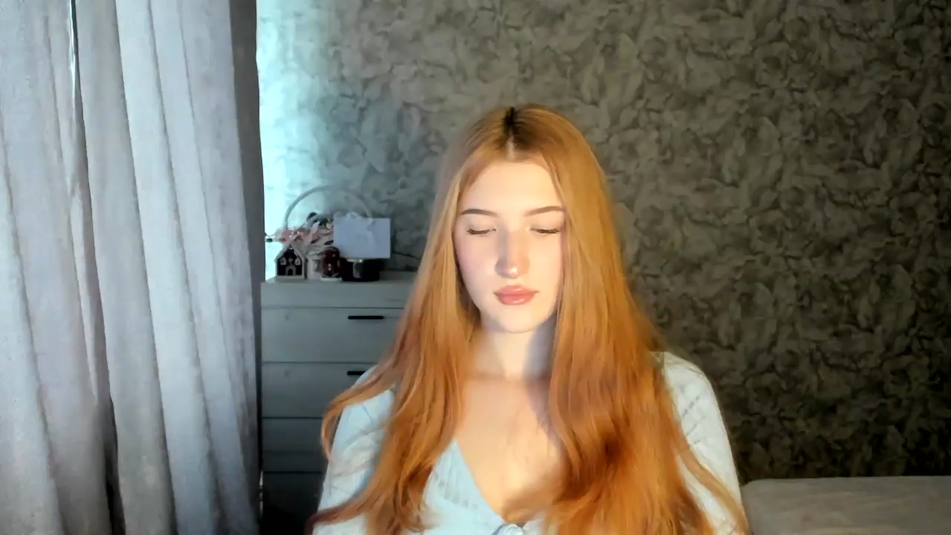 Gallery image thumbnail from Ilona_Here's myfreecams stream on, 01/15/2026, 11:39 image 10 of 20