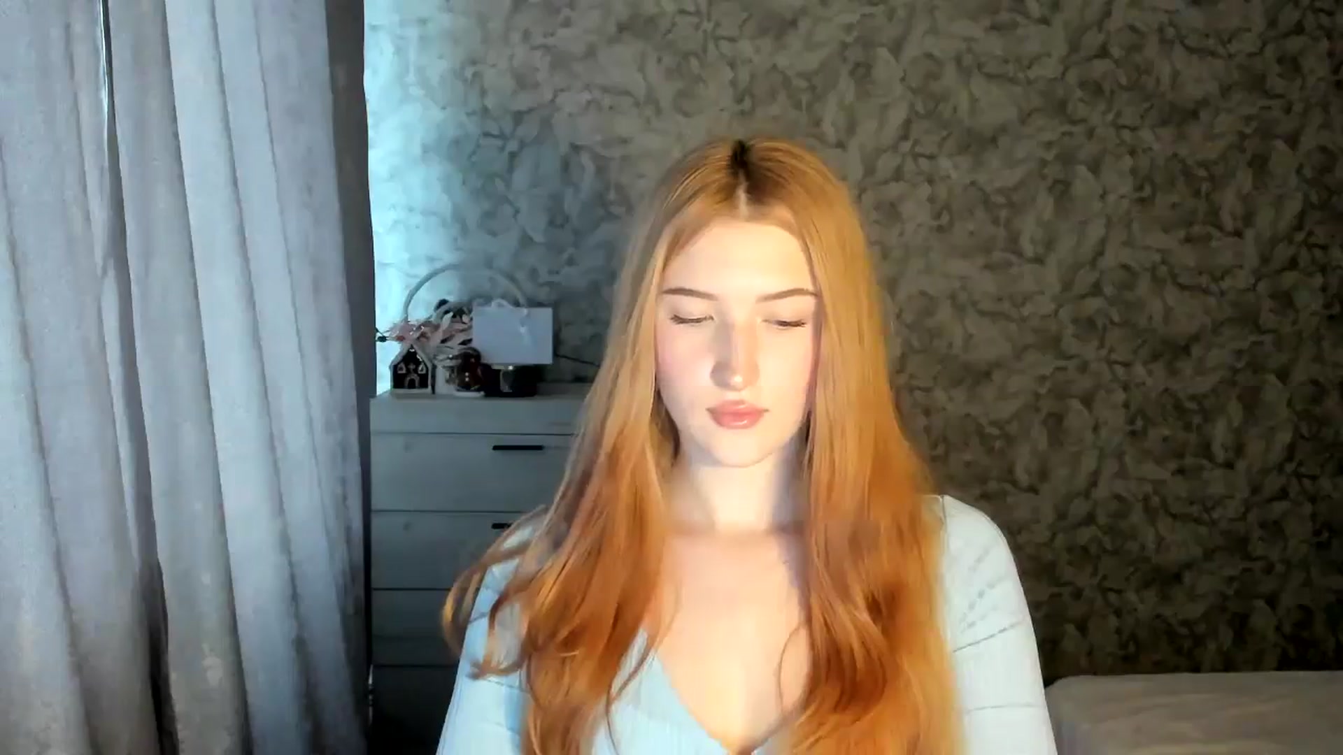 Gallery image thumbnail from Ilona_Here's myfreecams stream on, 01/15/2026, 11:39 image 17 of 20