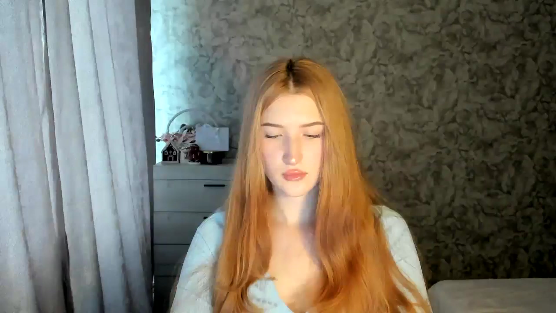 Gallery image thumbnail from Ilona_Here's myfreecams stream on, 01/15/2026, 11:39 image 7 of 20
