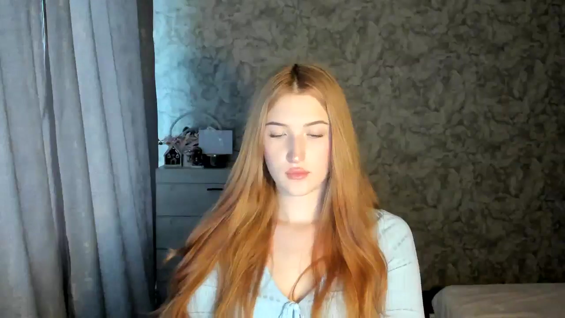 Gallery image thumbnail from Ilona_Here's myfreecams stream on, 01/15/2026, 13:02 image 12 of 20