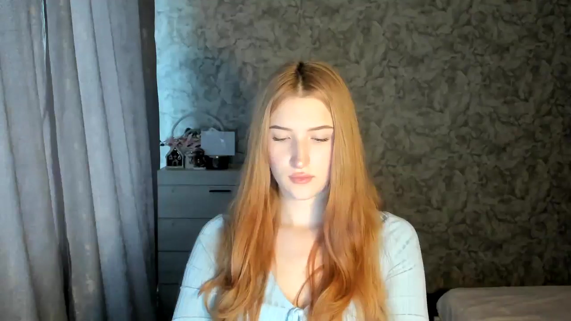 Gallery image thumbnail from Ilona_Here's myfreecams stream on, 01/15/2026, 13:02 image 10 of 20