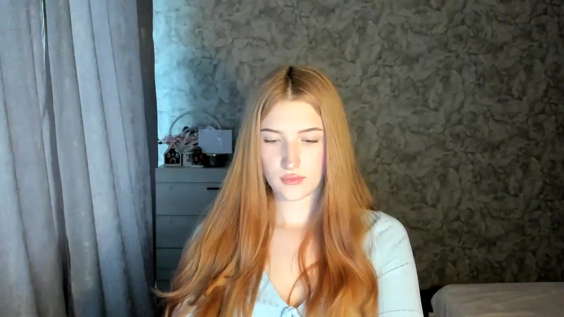 Gallery image thumbnail from Ilona_Here's myfreecams stream on, 01/15/2026, 13:02 image 16 of 20