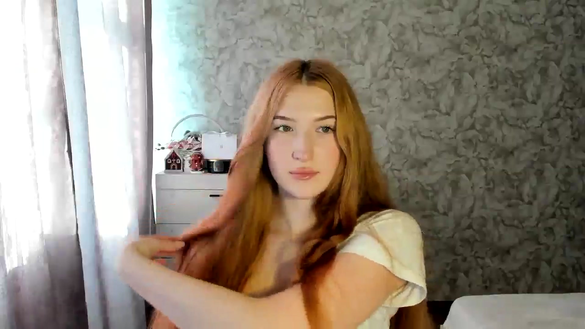 Gallery image thumbnail from Ilona_Here's myfreecams stream on, 01/16/2026, 12:39 image 7 of 20