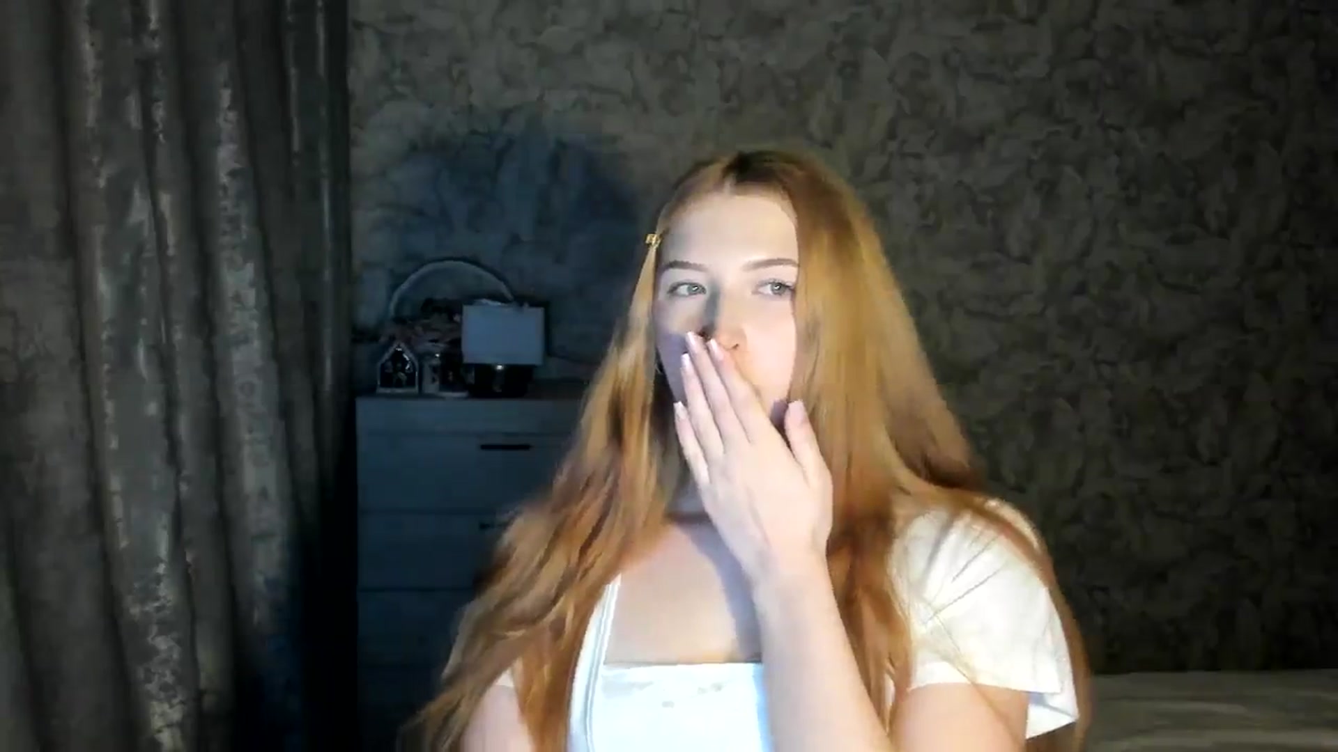 Gallery image thumbnail from Ilona_Here's myfreecams stream on, 01/16/2026, 15:39 image 11 of 20