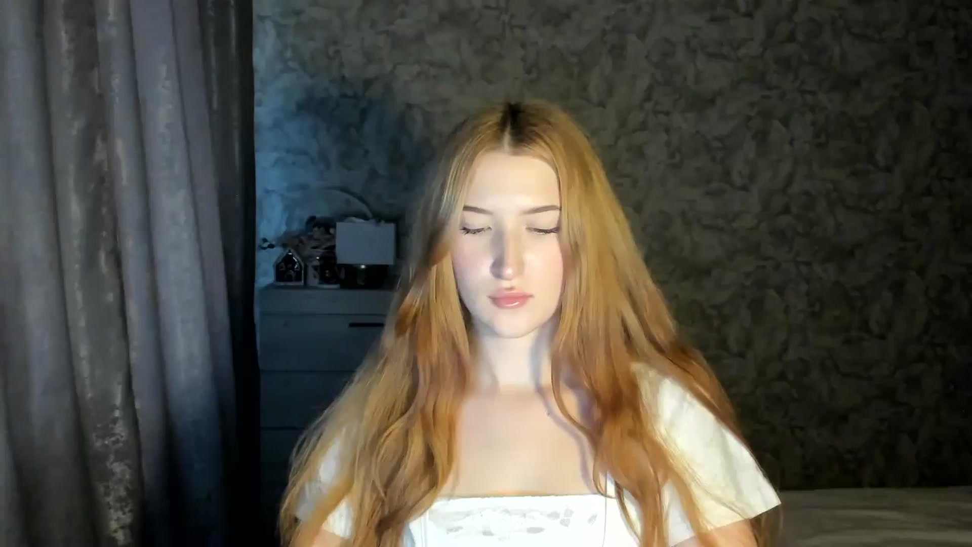 Gallery image thumbnail from Ilona_Here's myfreecams stream on, 01/16/2026, 15:39 image 6 of 20