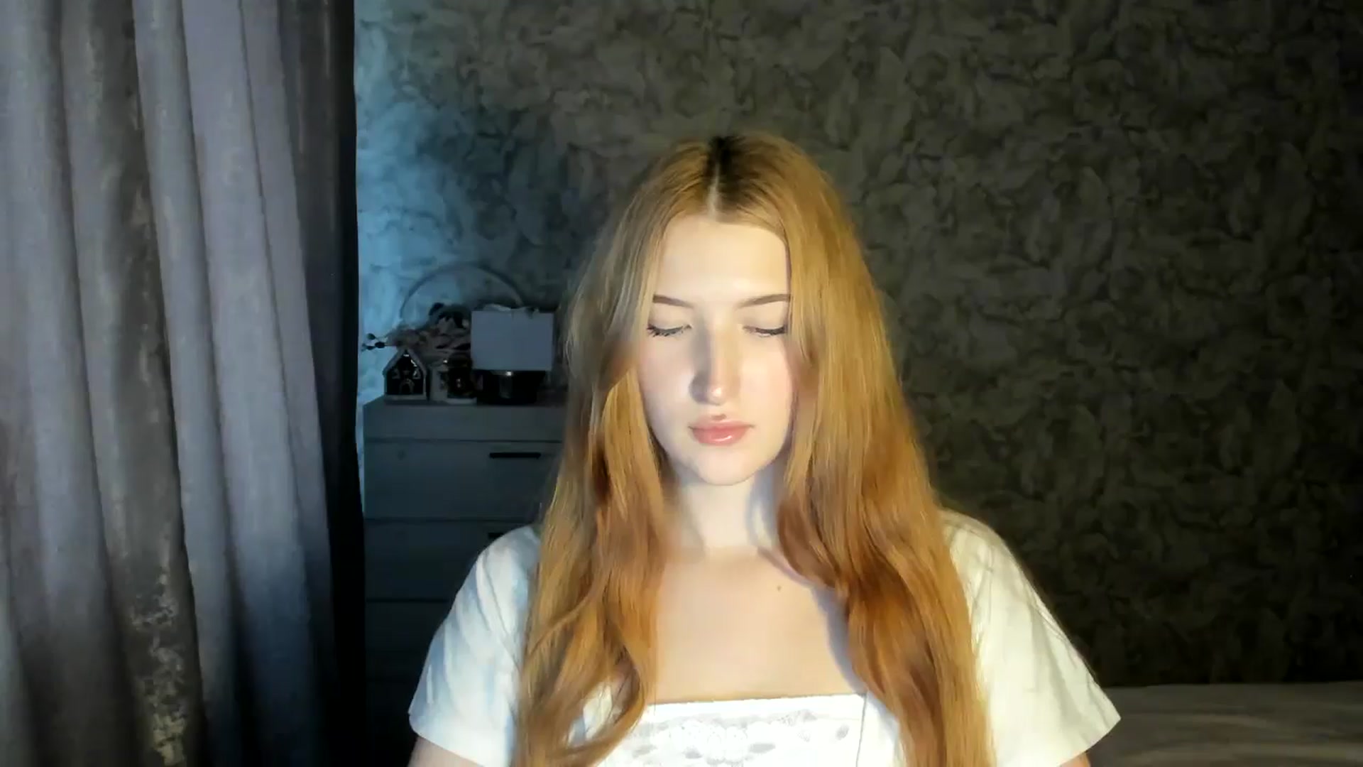 Gallery image thumbnail from Ilona_Here's myfreecams stream on, 01/16/2026, 15:39 image 4 of 20