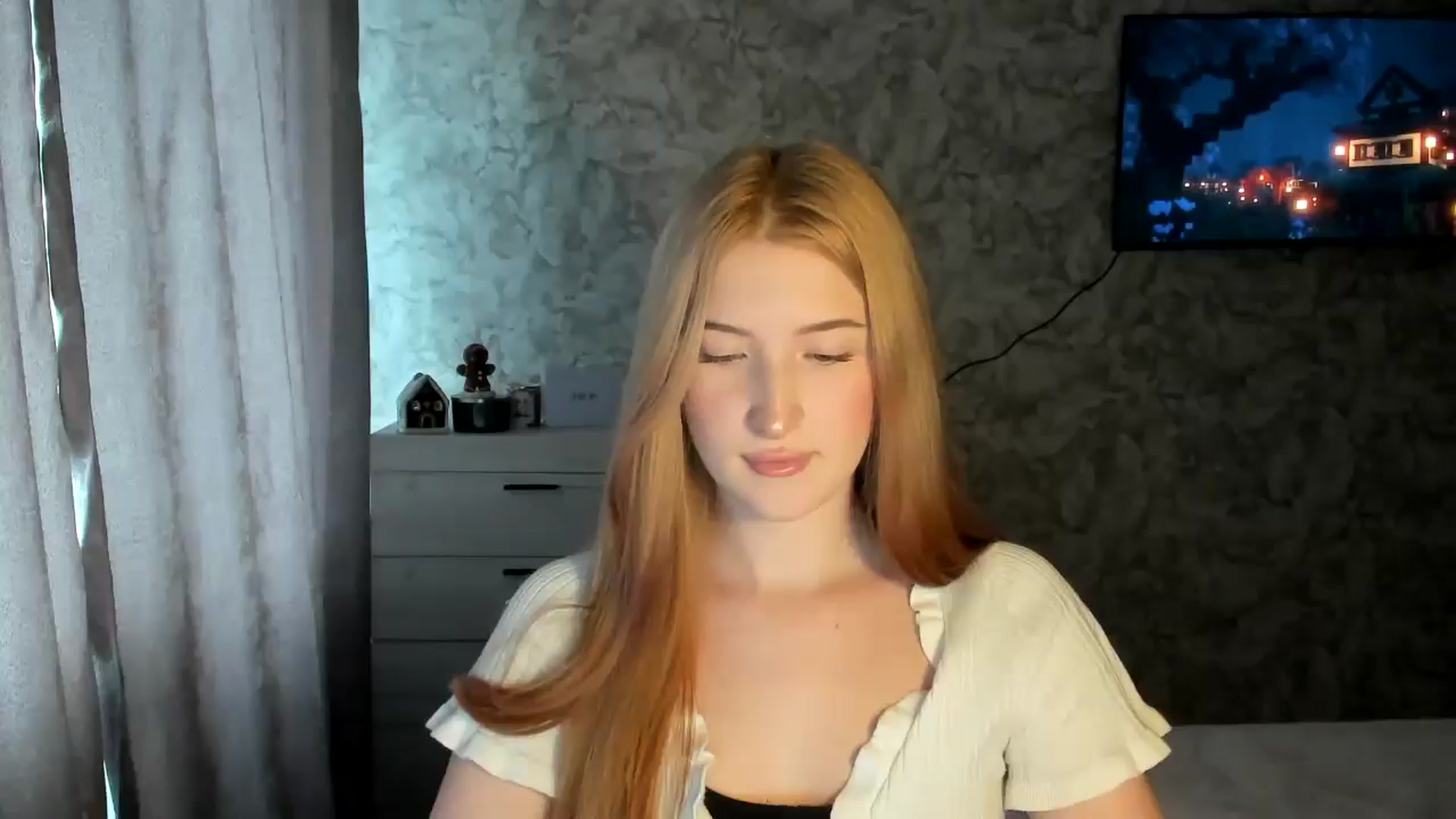 Gallery image thumbnail from Ilona_Here's myfreecams stream on, 01/27/2026, 12:55 image 1 of 20