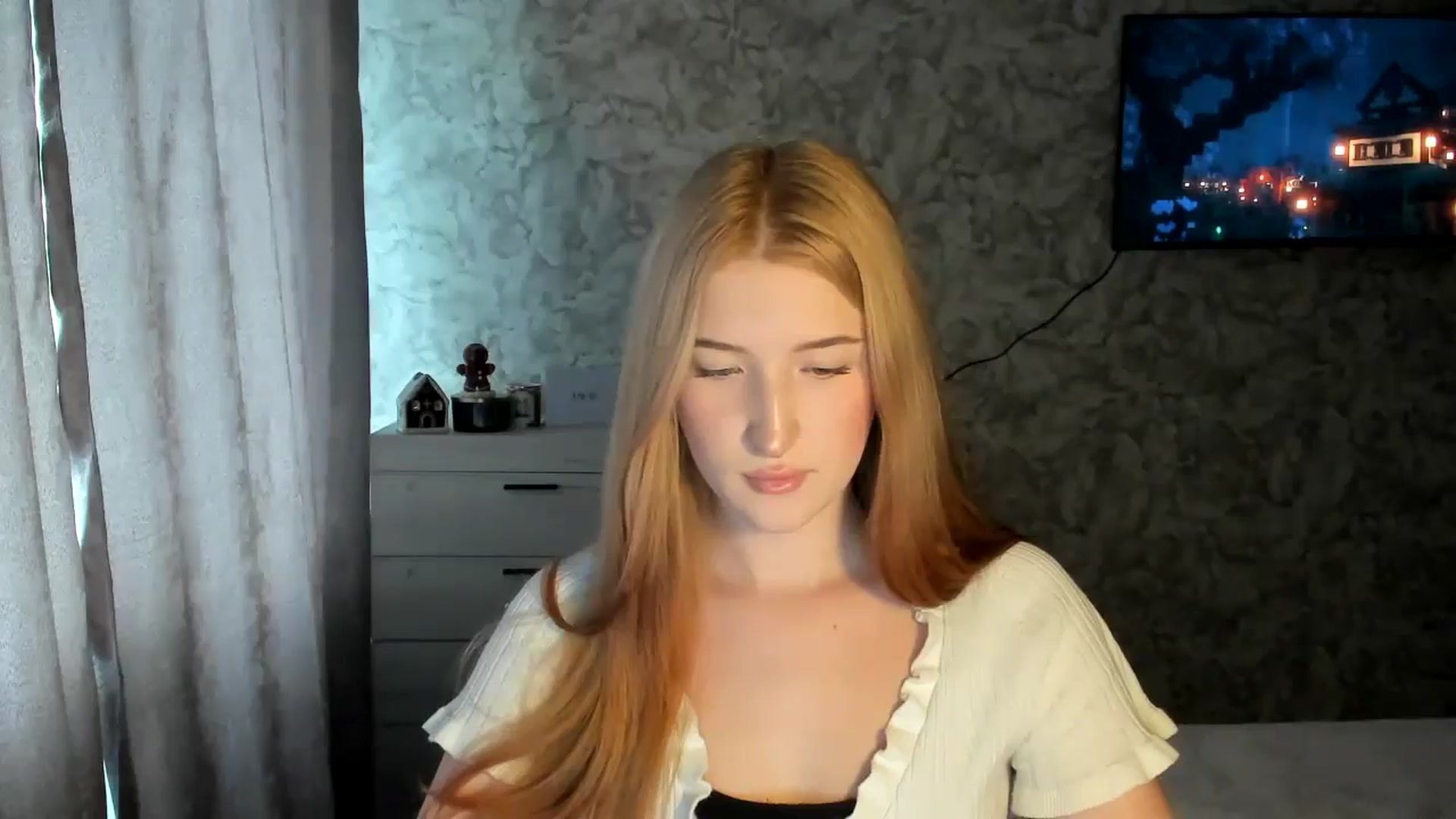 Gallery image thumbnail from Ilona_Here's myfreecams stream on, 01/27/2026, 12:55 image 4 of 20