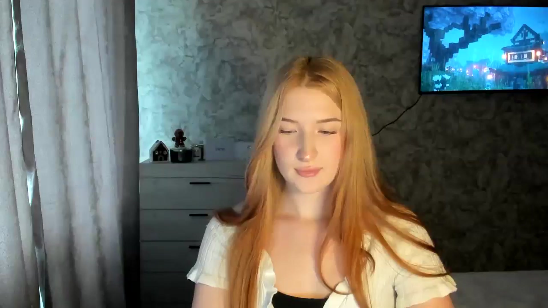 Gallery image thumbnail from Ilona_Here's myfreecams stream on, 01/27/2026, 12:55 image 13 of 20