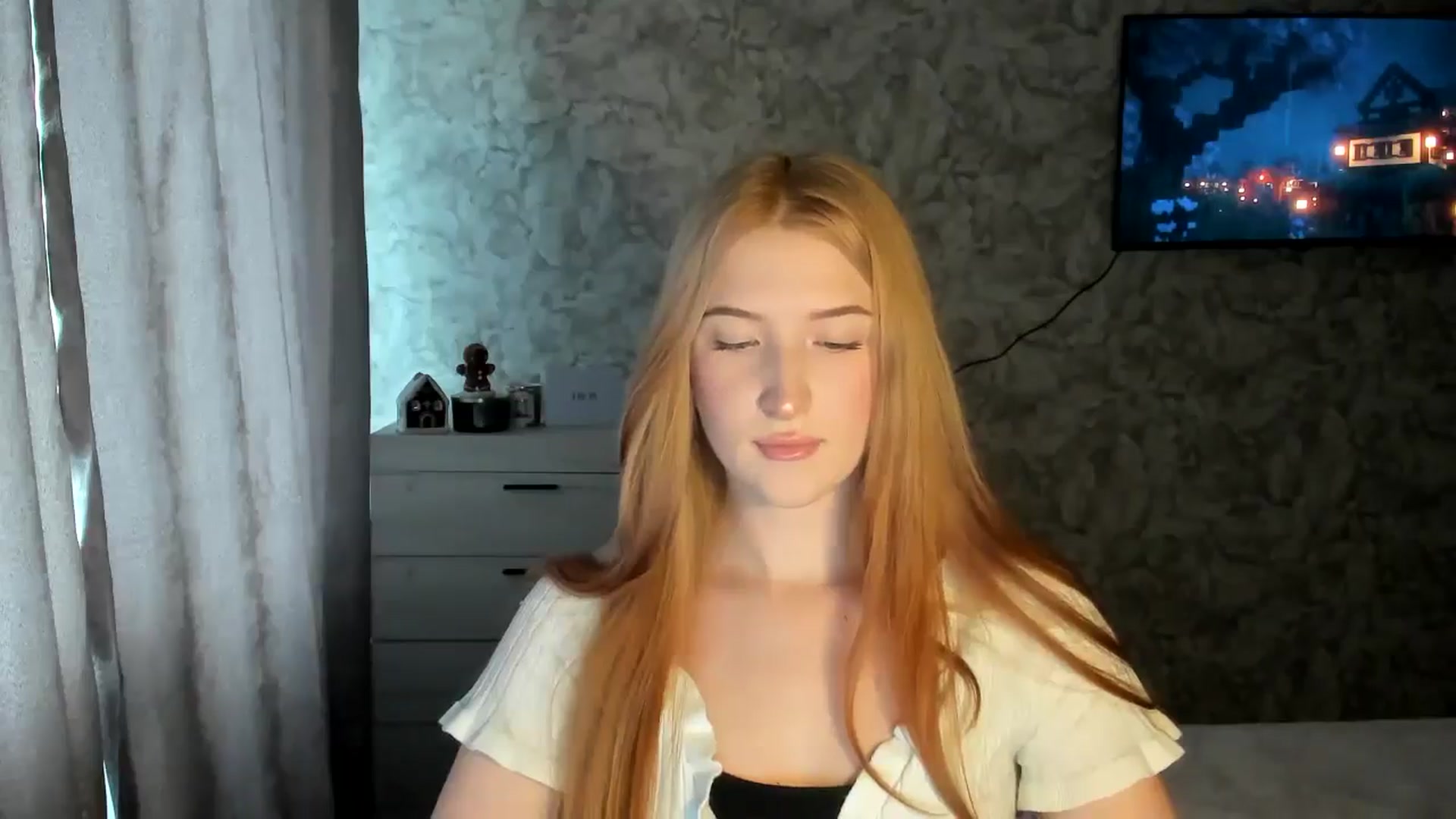 Gallery image thumbnail from Ilona_Here's myfreecams stream on, 01/27/2026, 12:55 image 12 of 20