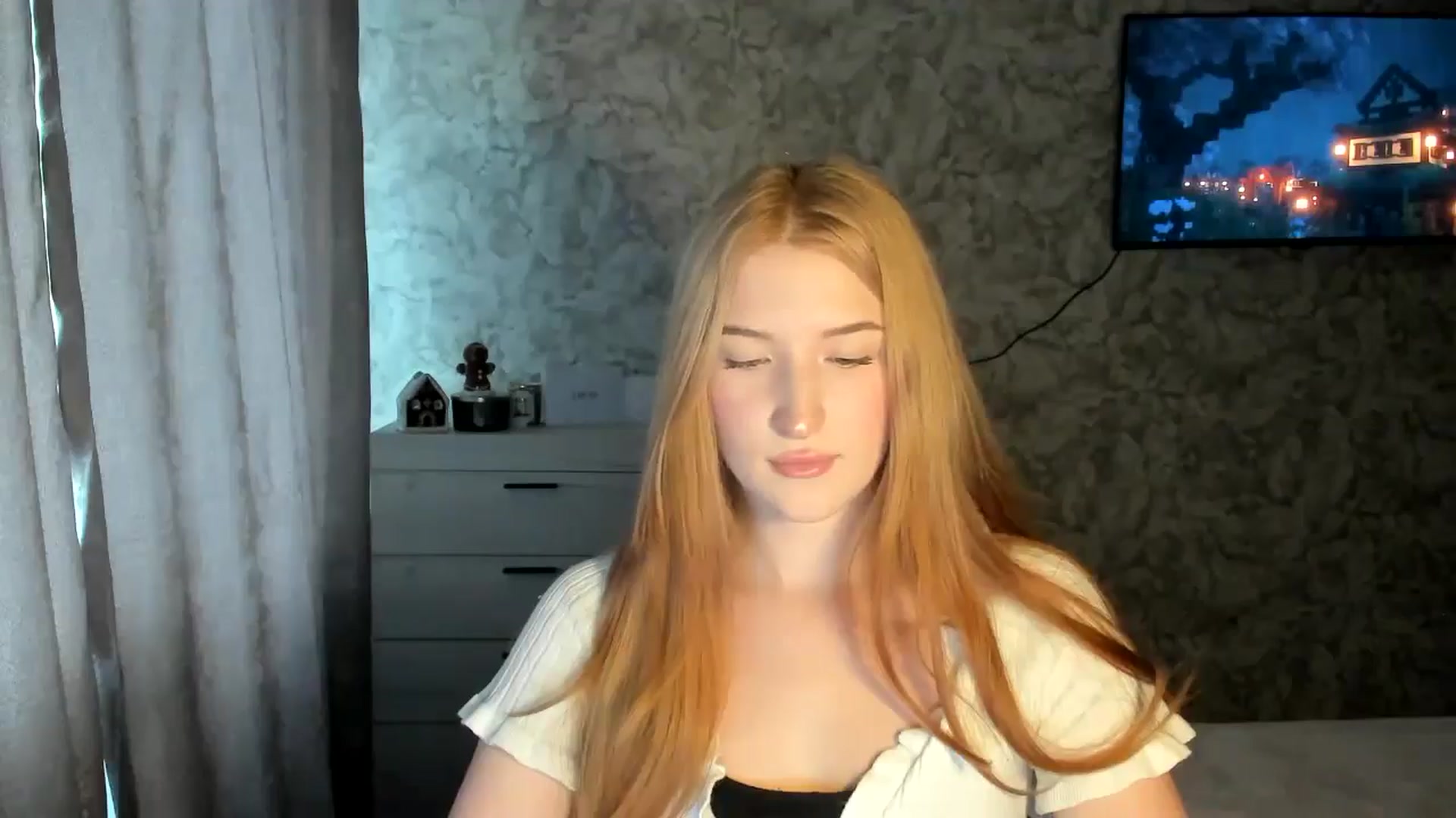 Gallery image thumbnail from Ilona_Here's myfreecams stream on, 01/27/2026, 12:55 image 17 of 20
