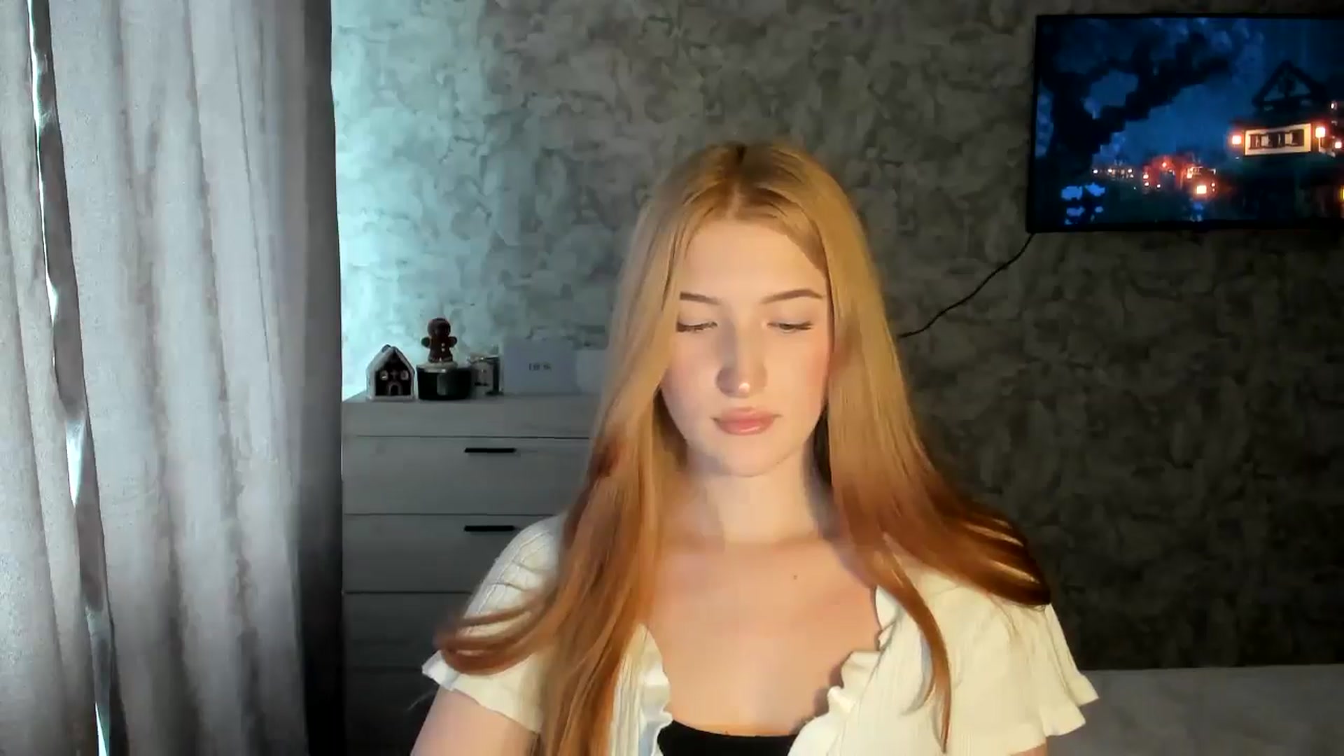 Gallery image thumbnail from Ilona_Here's myfreecams stream on, 01/27/2026, 12:55 image 8 of 20