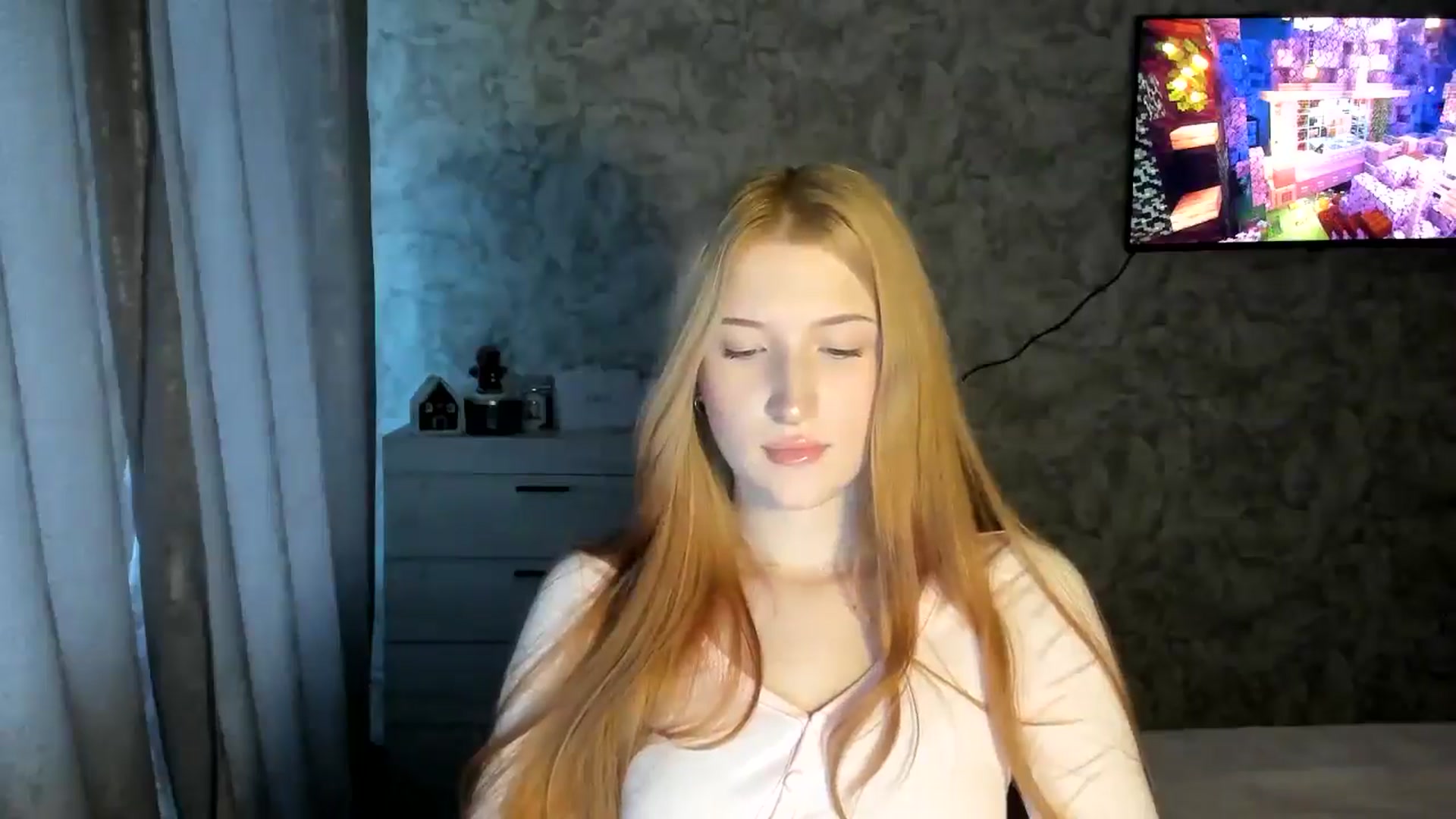 Gallery image thumbnail from Ilona_Here's myfreecams stream on, 01/28/2026, 13:31 image 16 of 20