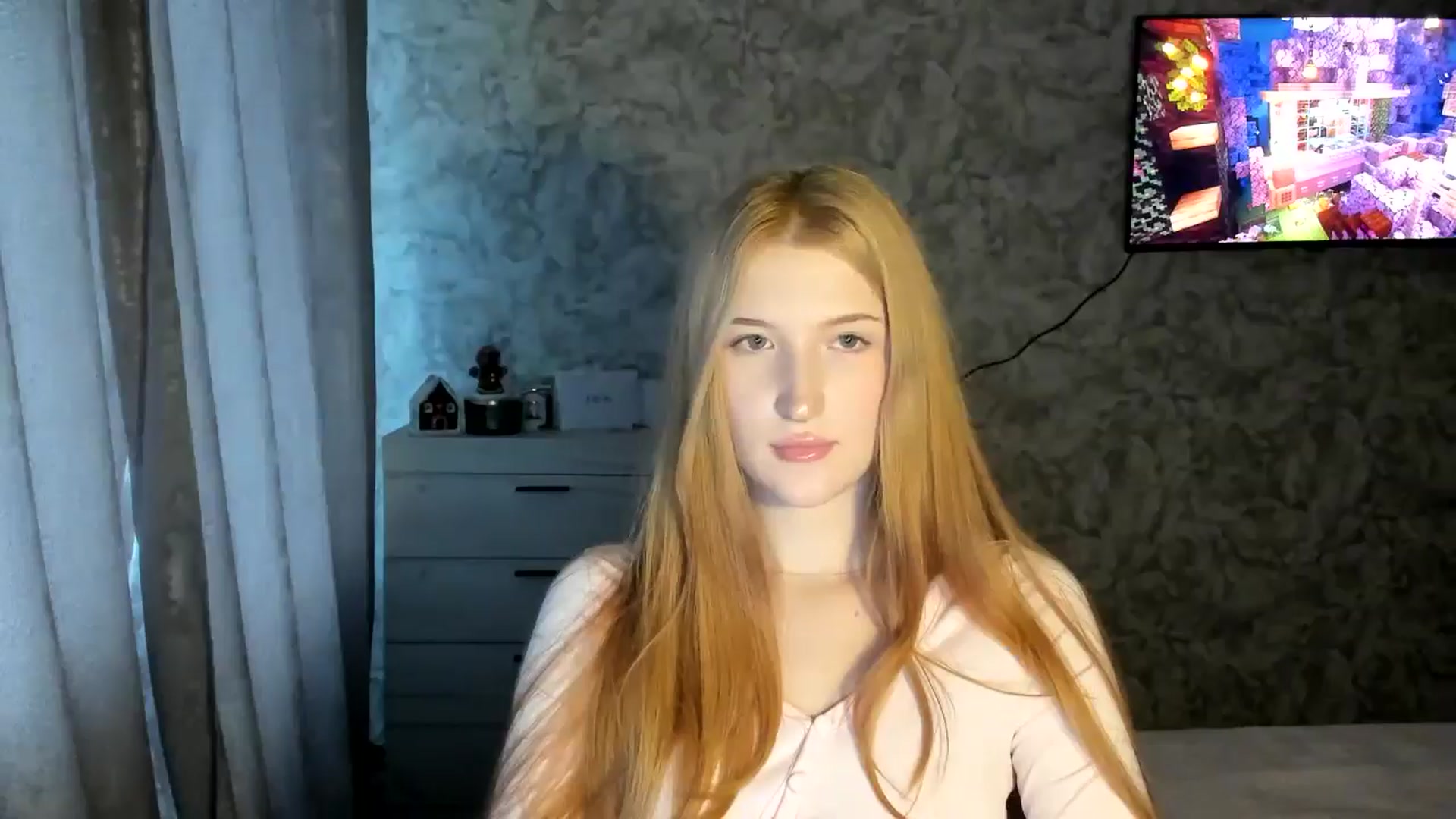 Gallery image thumbnail from Ilona_Here's myfreecams stream on, 01/28/2026, 13:31 image 8 of 20