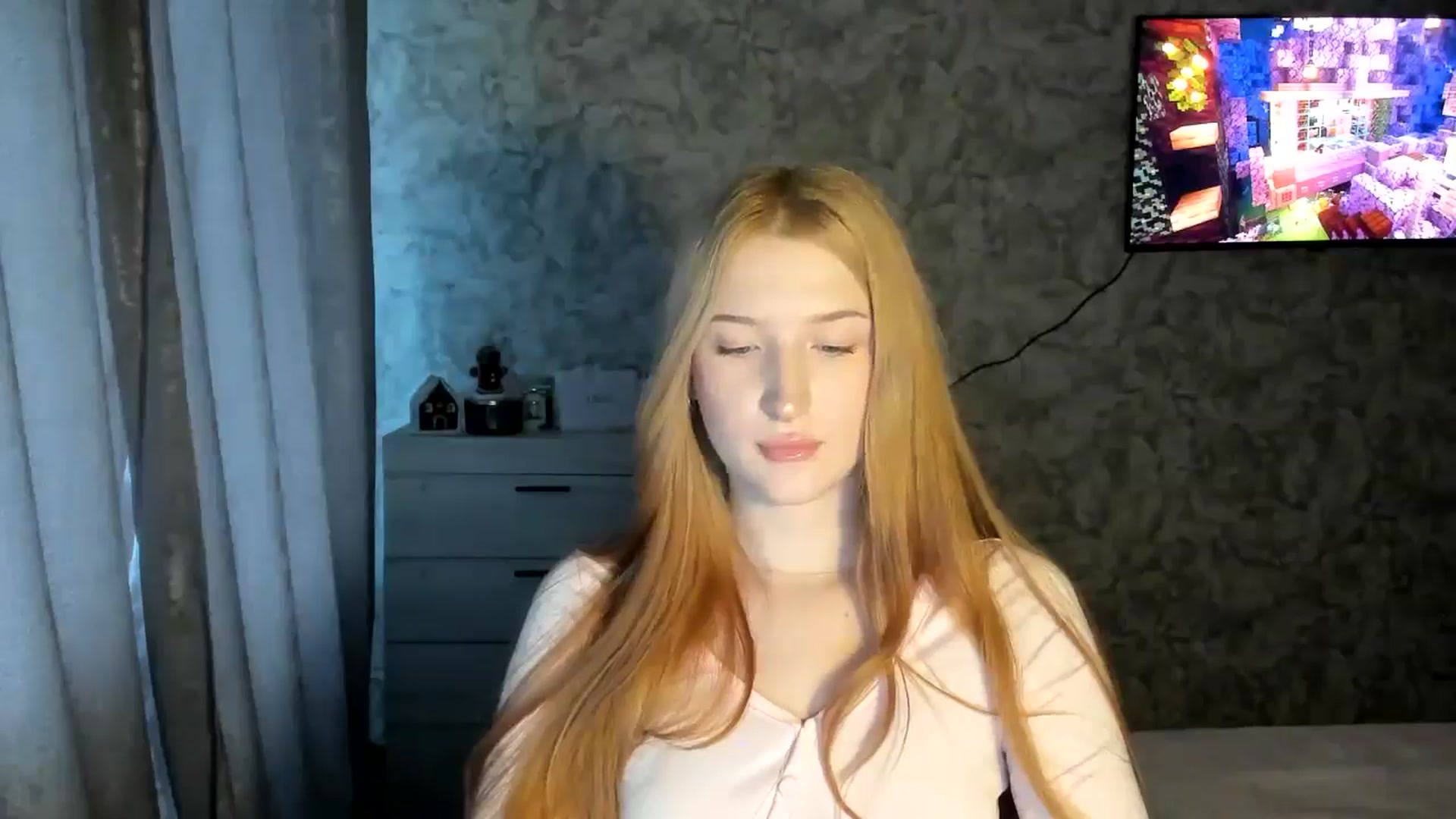 Gallery image thumbnail from Ilona_Here's myfreecams stream on, 01/28/2026, 13:31 image 15 of 20