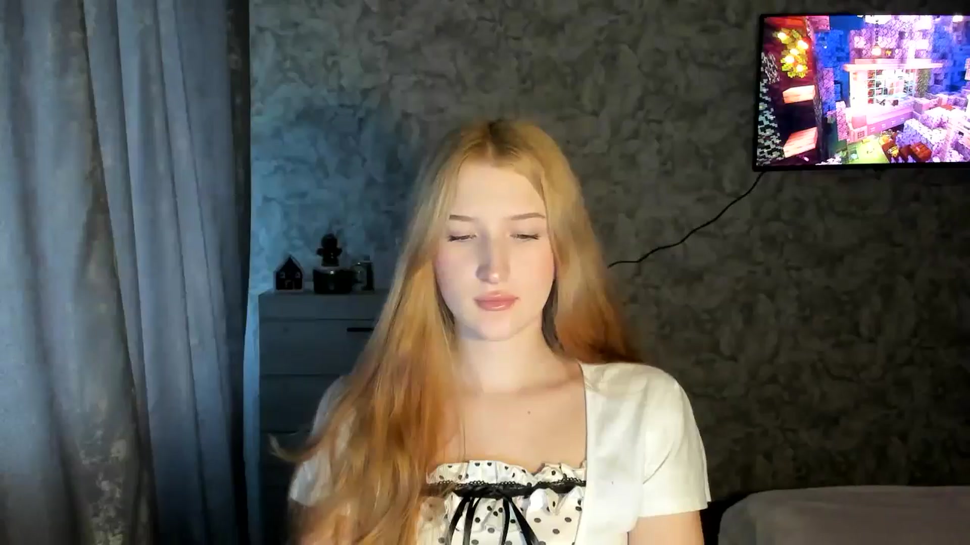Gallery image thumbnail from Ilona_Here's myfreecams stream on, 01/29/2026, 13:03 image 5 of 20