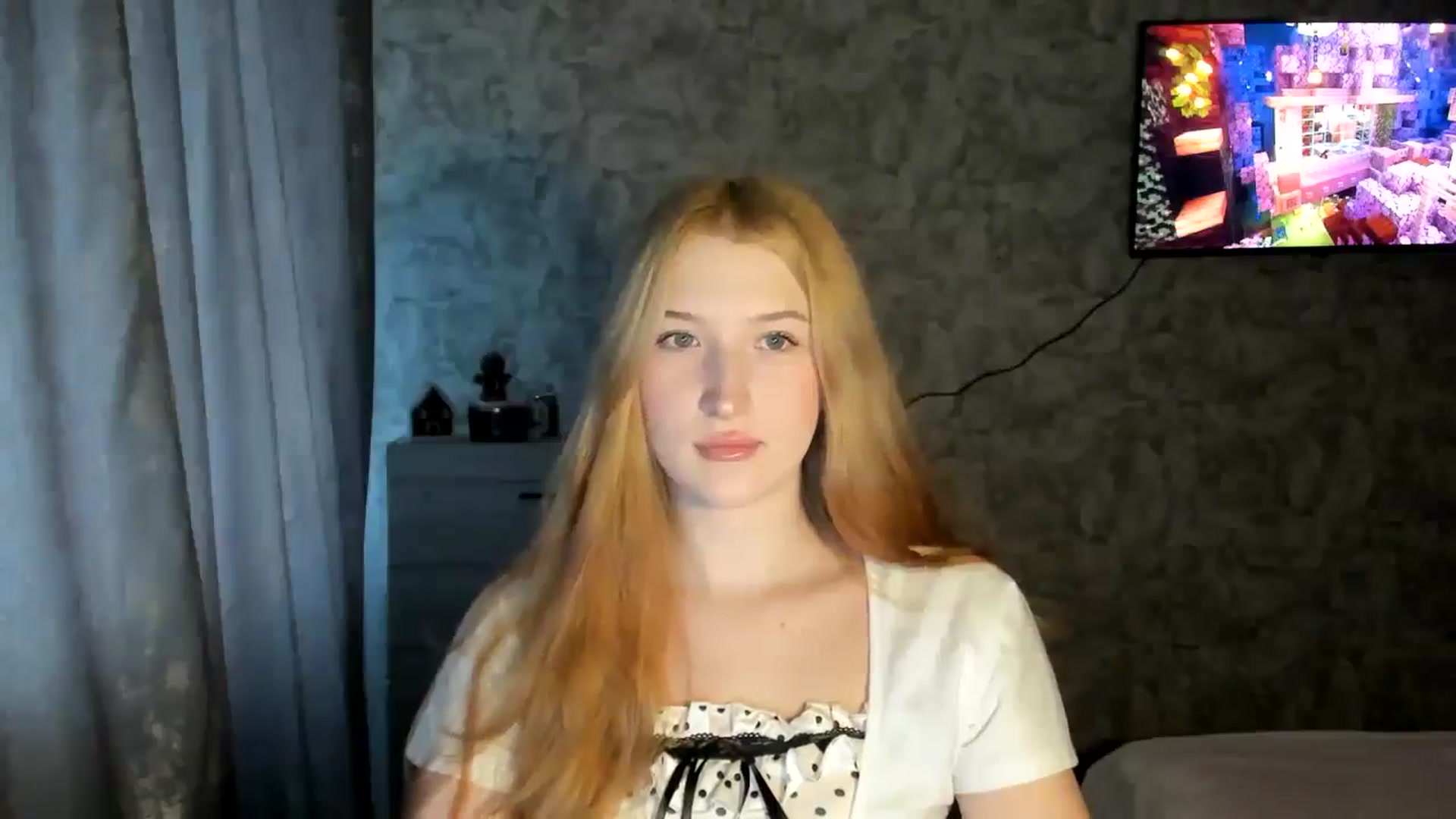 Gallery image thumbnail from Ilona_Here's myfreecams stream on, 01/29/2026, 13:03 image 8 of 20