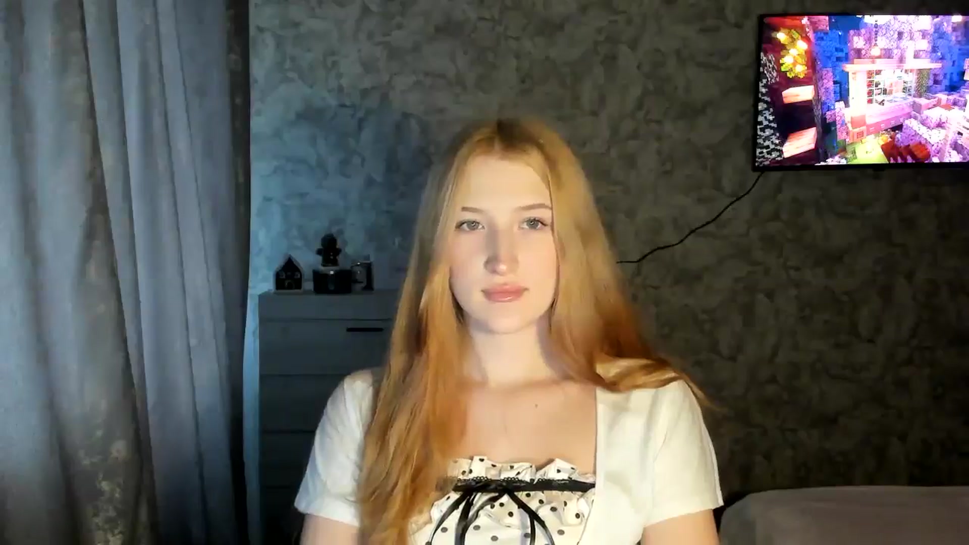 Gallery image thumbnail from Ilona_Here's myfreecams stream on, 01/29/2026, 13:03 image 12 of 20