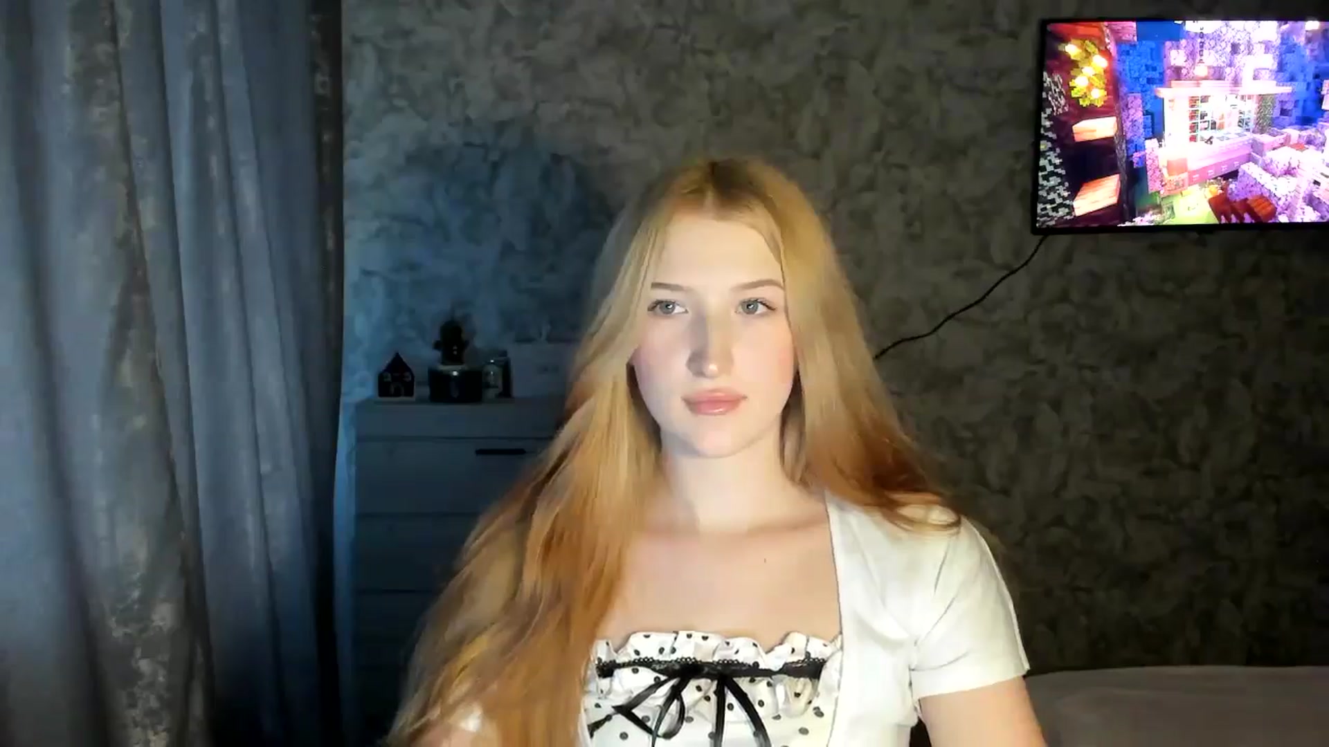 Gallery image thumbnail from Ilona_Here's myfreecams stream on, 01/29/2026, 13:36 image 12 of 20