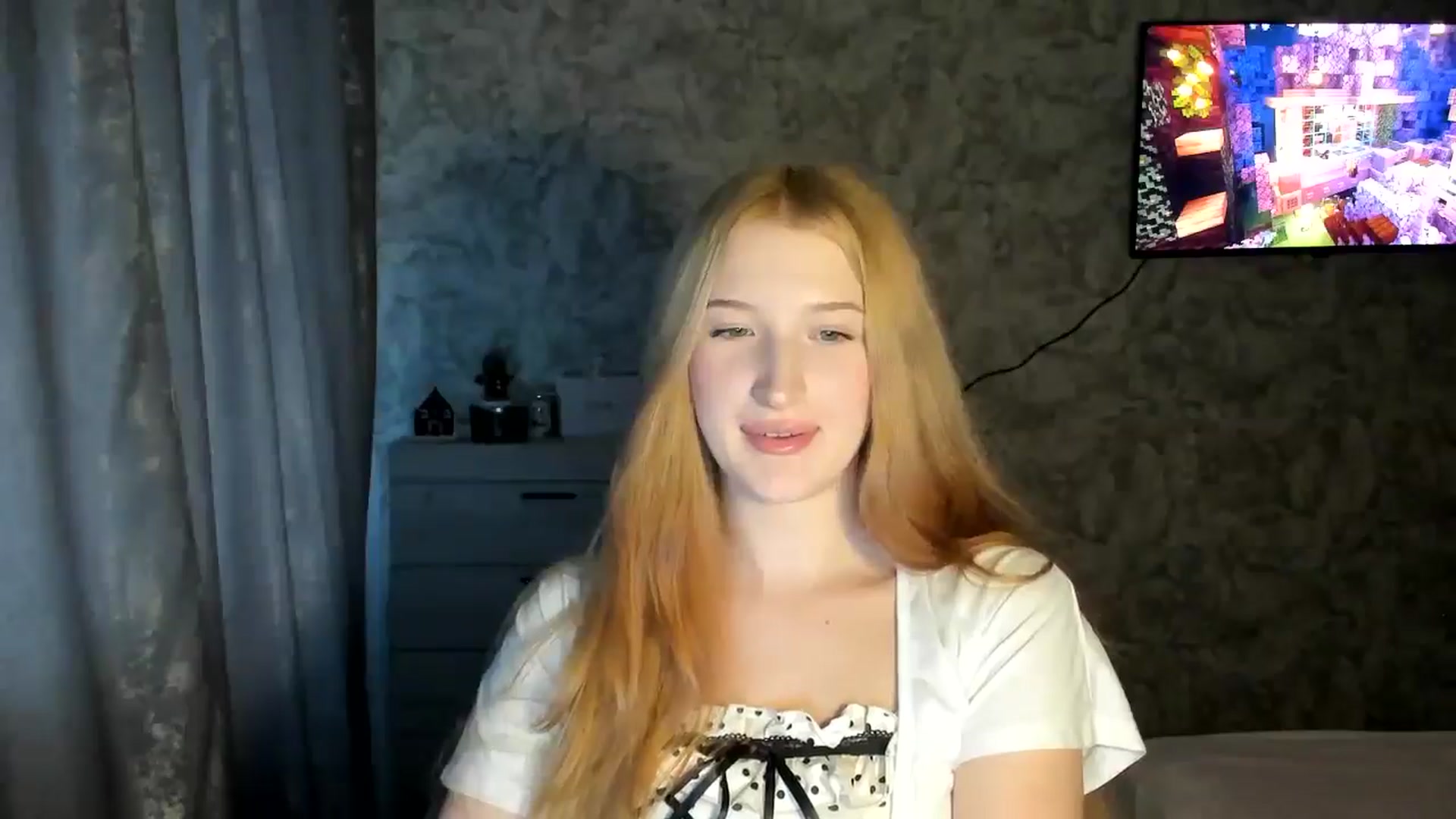 Gallery image thumbnail from Ilona_Here's myfreecams stream on, 01/29/2026, 13:36 image 18 of 20