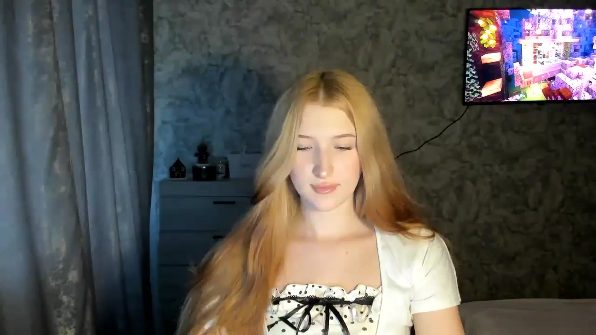 Gallery image thumbnail from Ilona_Here's myfreecams stream on, 01/29/2026, 13:36 image 14 of 20
