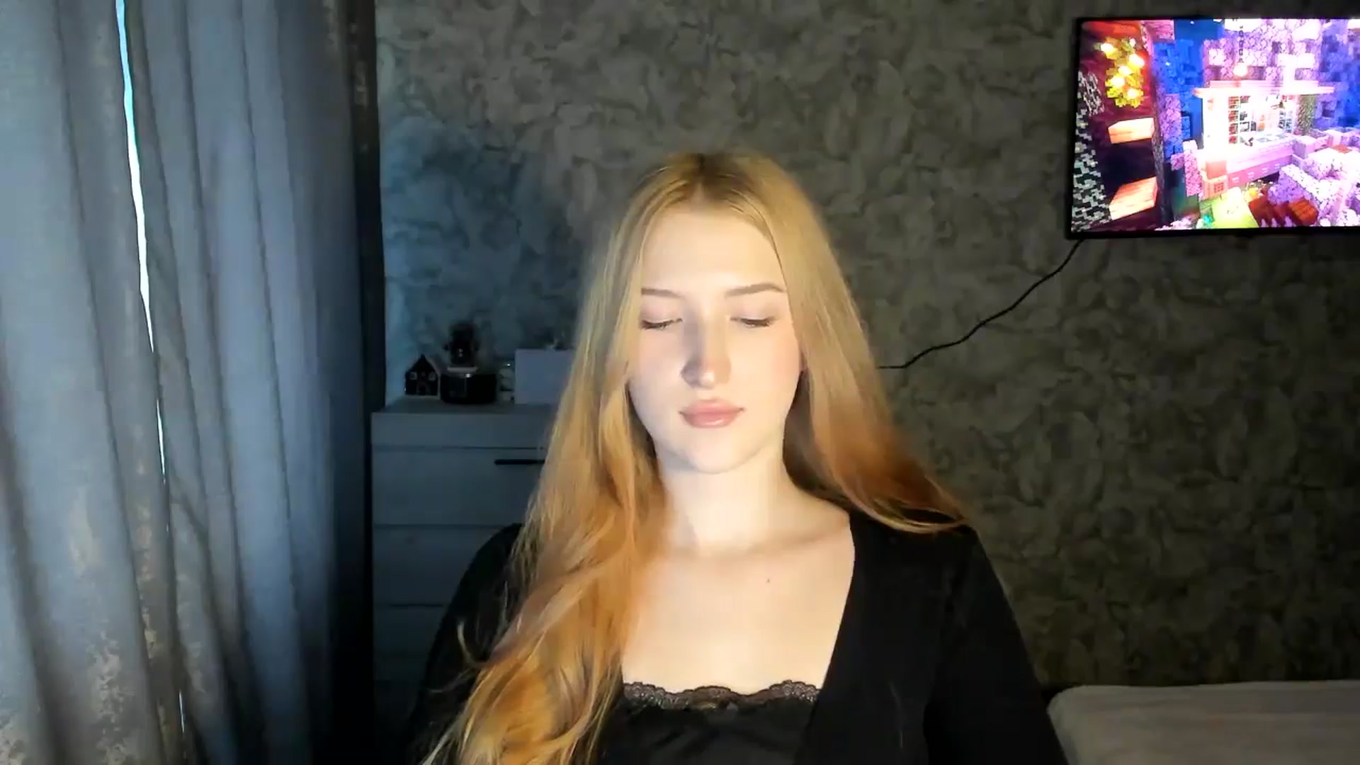 Gallery image thumbnail from Ilona_Here's myfreecams stream on, 01/30/2026, 12:12 image 14 of 20
