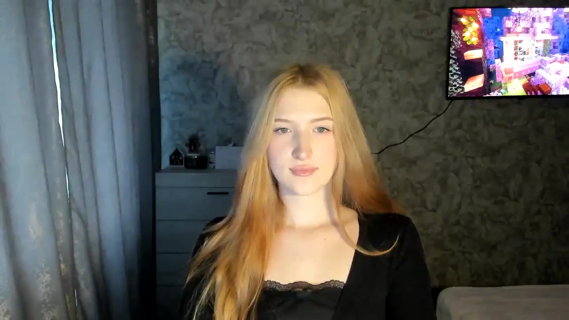 Gallery image thumbnail from Ilona_Here's myfreecams stream on, 01/30/2026, 12:12 image 17 of 20