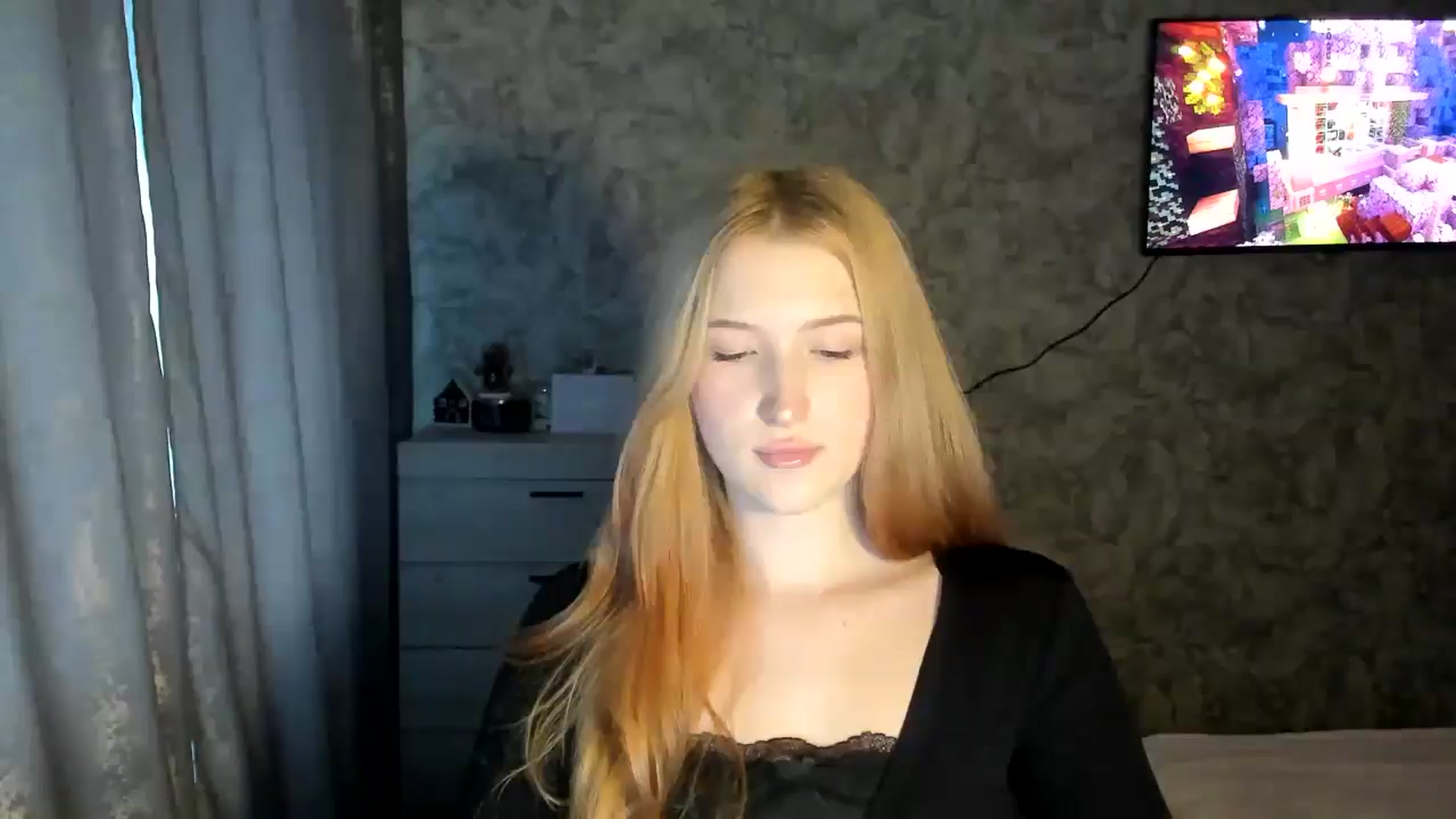 Gallery image thumbnail from Ilona_Here's myfreecams stream on, 01/30/2026, 13:03 image 15 of 20