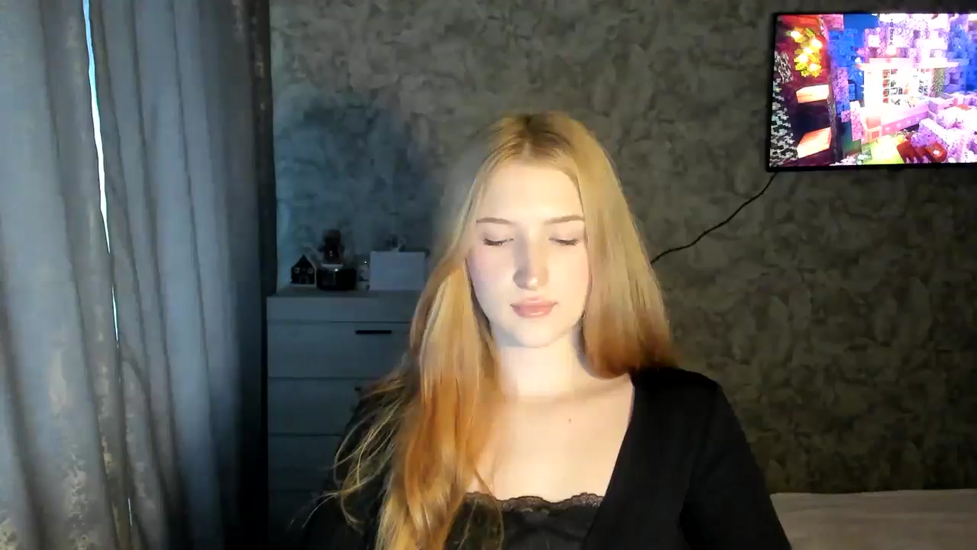 Gallery image thumbnail from Ilona_Here's myfreecams stream on, 01/30/2026, 13:03 image 14 of 20