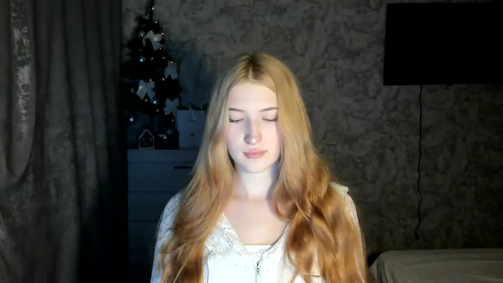 Gallery image thumbnail from Ilona_Here's myfreecams stream on, 02/04/2026, 21:17 image 8 of 20