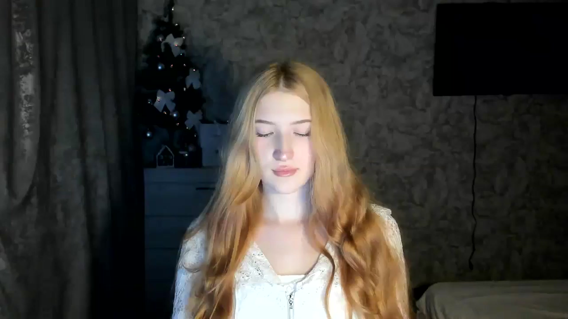 Gallery image thumbnail from Ilona_Here's myfreecams stream on, 02/04/2026, 21:17 image 16 of 20