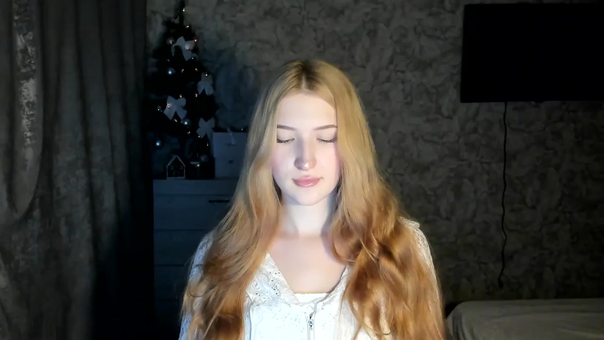 Gallery image thumbnail from Ilona_Here's myfreecams stream on, 02/04/2026, 21:17 image 5 of 20