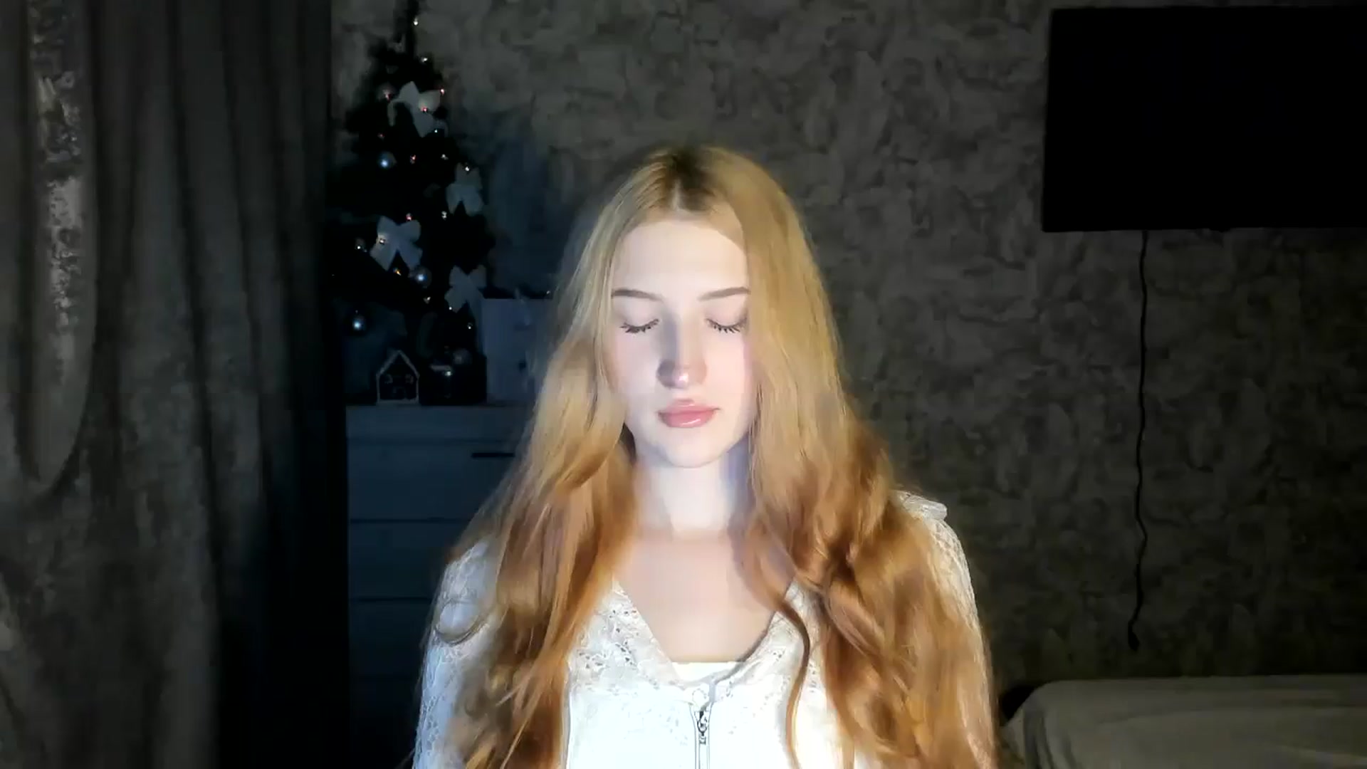 Gallery image thumbnail from Ilona_Here's myfreecams stream on, 02/04/2026, 21:17 image 14 of 20