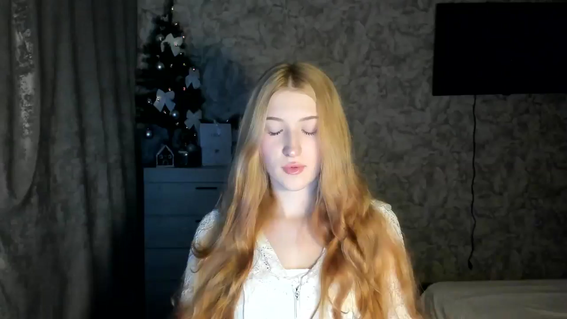 Gallery image thumbnail from Ilona_Here's myfreecams stream on, 02/04/2026, 22:06 image 6 of 20
