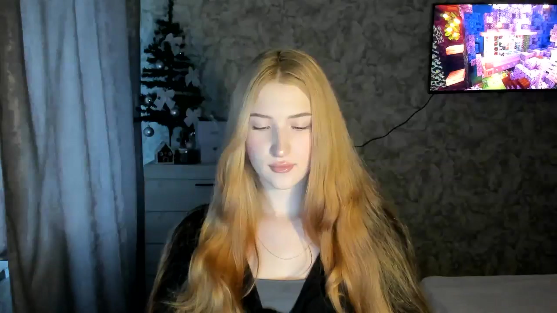 Gallery image thumbnail from Ilona_Here's myfreecams stream on, 02/07/2026, 12:33 image 8 of 20