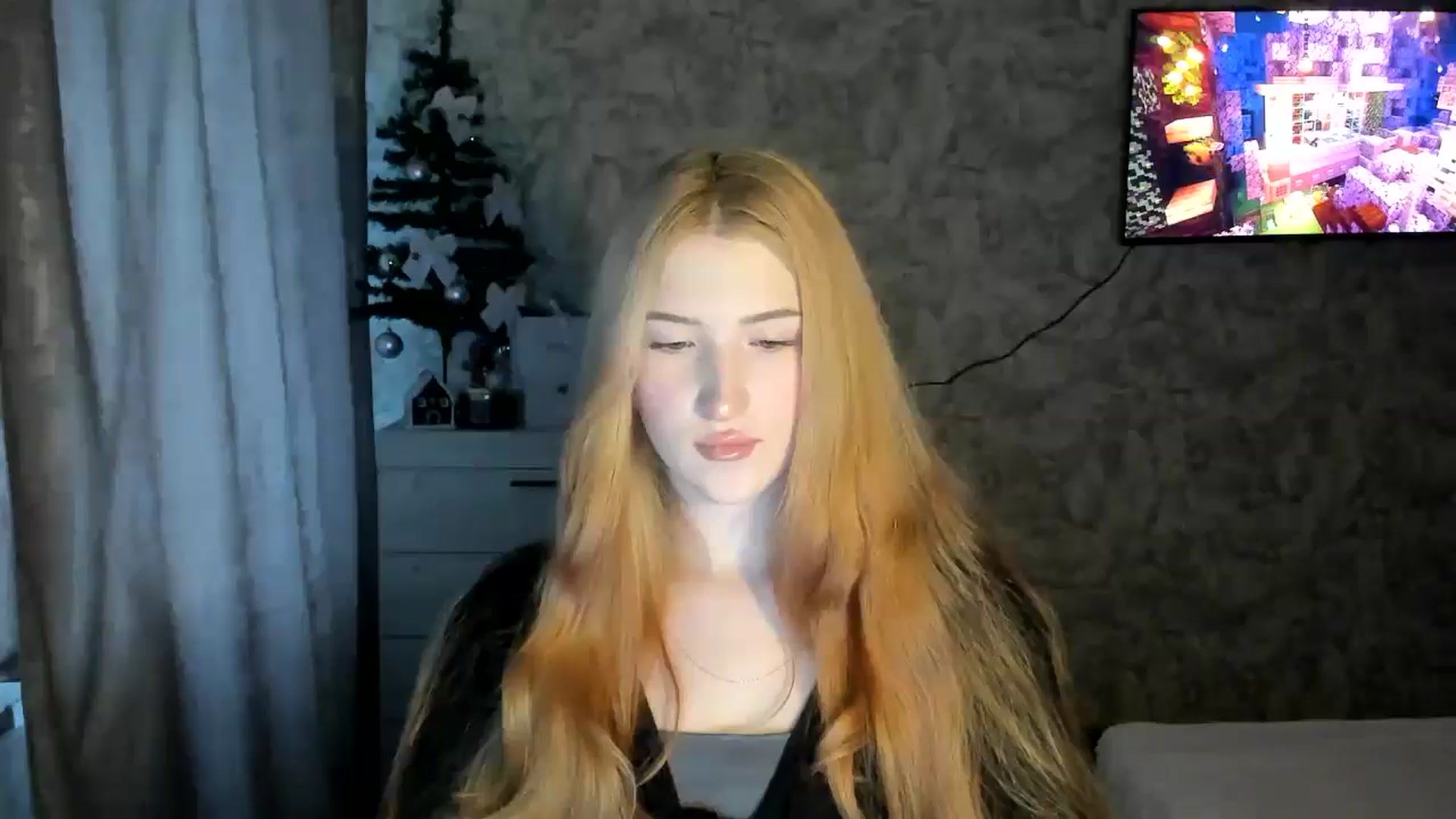Gallery image thumbnail from Ilona_Here's myfreecams stream on, 02/07/2026, 12:33 image 11 of 20