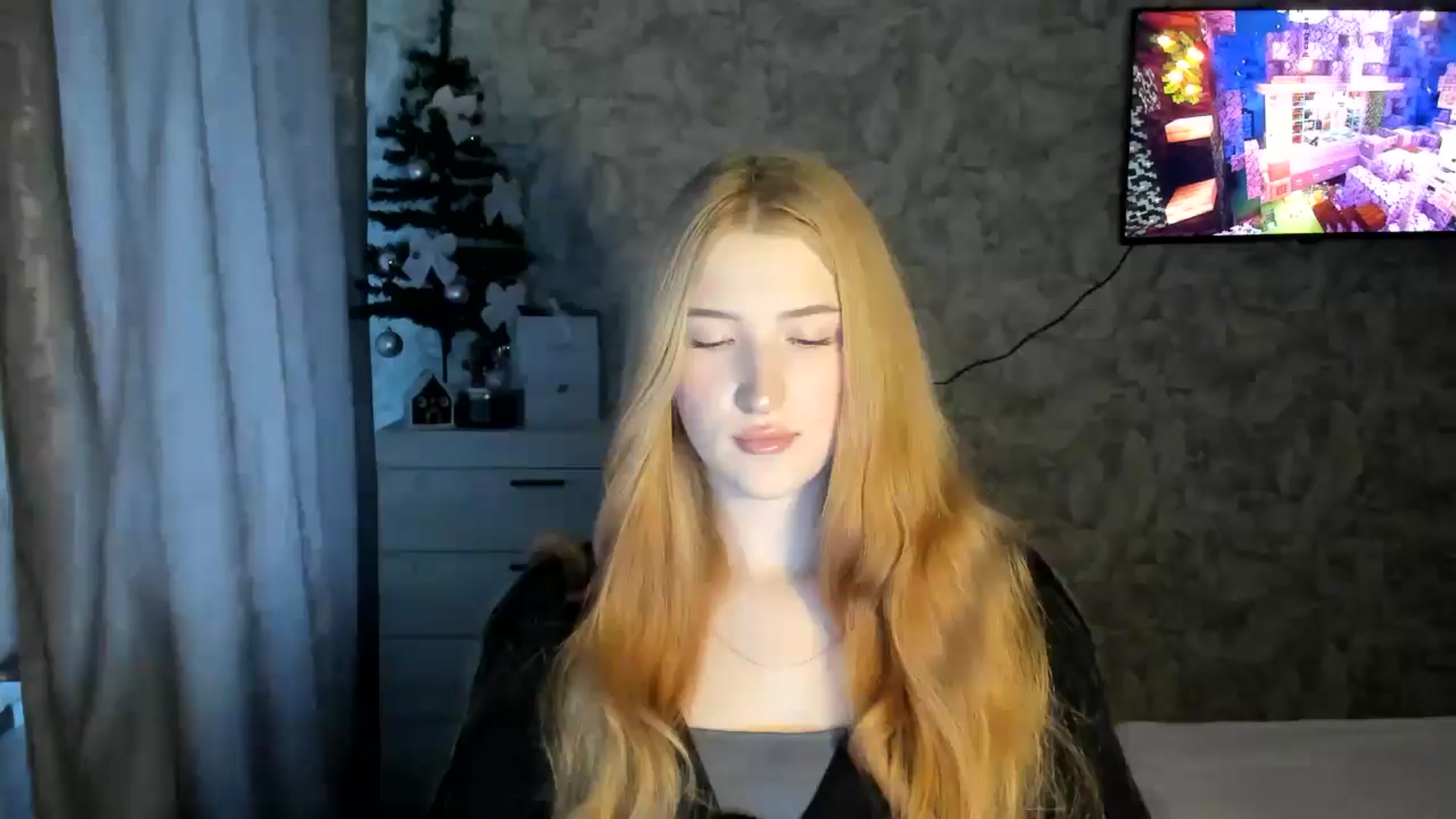 Gallery image thumbnail from Ilona_Here's myfreecams stream on, 02/07/2026, 12:33 image 19 of 20