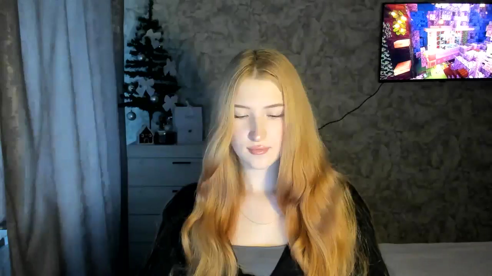 Gallery image thumbnail from Ilona_Here's myfreecams stream on, 02/07/2026, 12:33 image 16 of 20