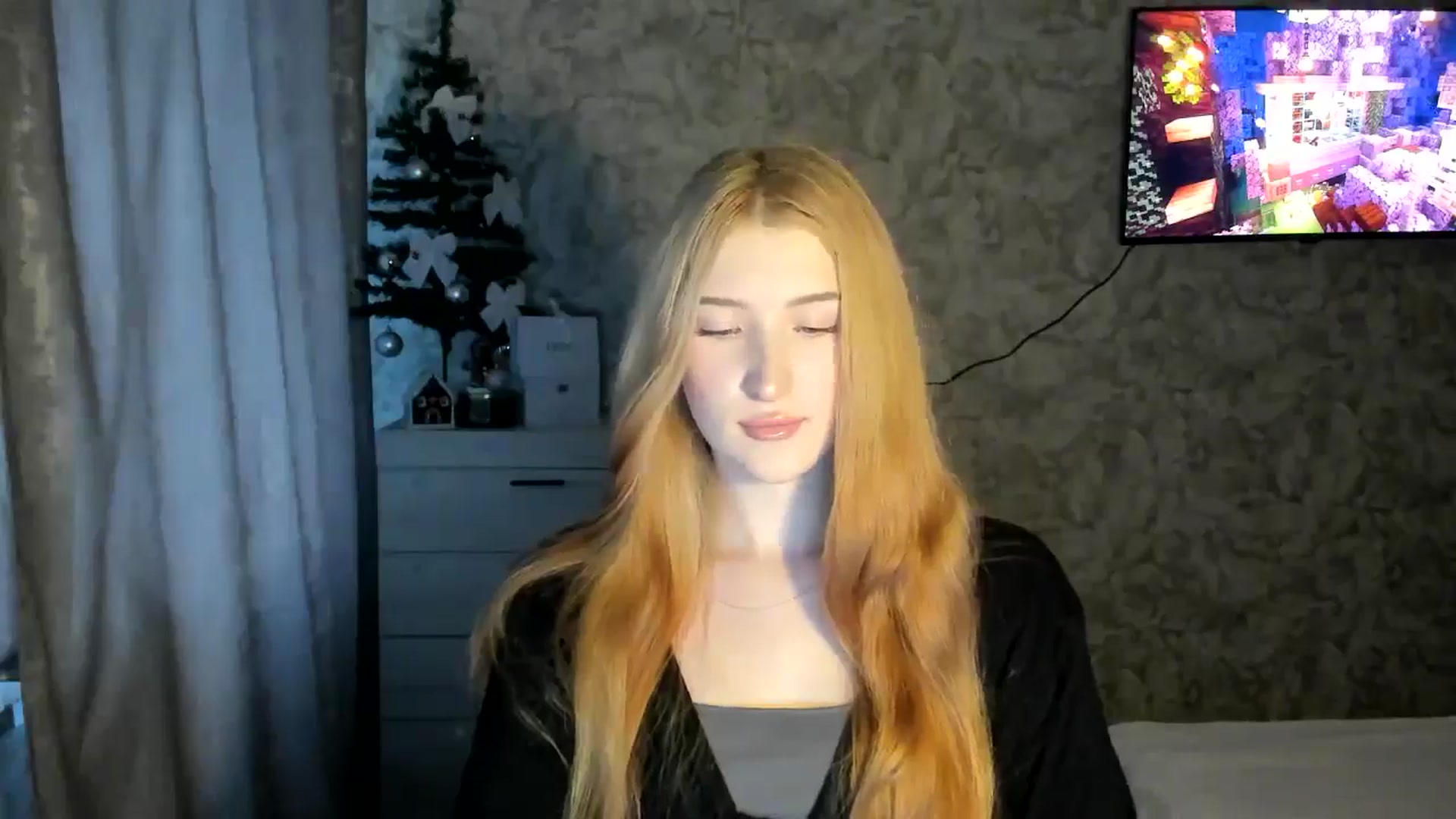 Gallery image thumbnail from Ilona_Here's myfreecams stream on, 02/07/2026, 13:36 image 9 of 20