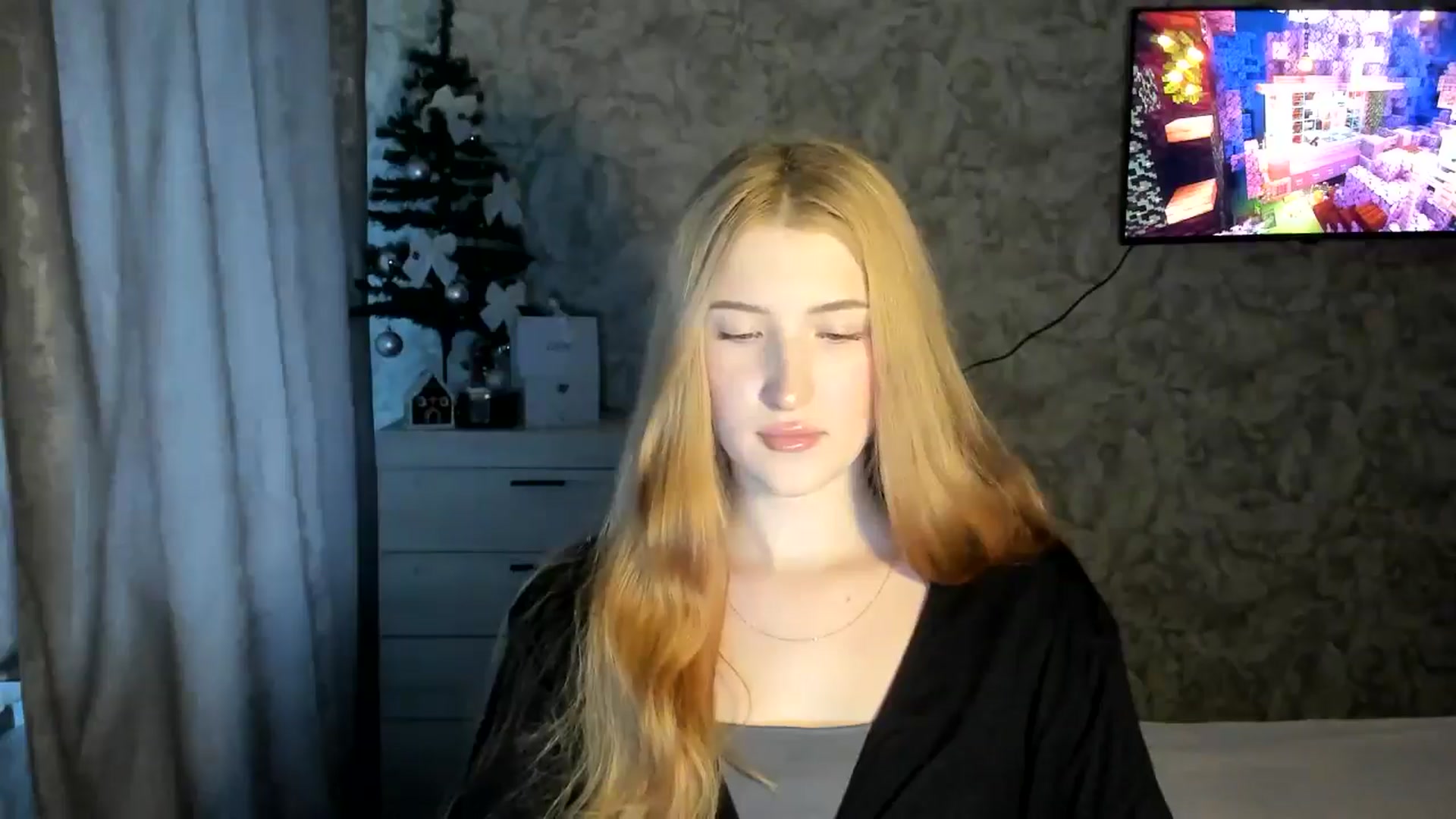 Gallery image thumbnail from Ilona_Here's myfreecams stream on, 02/07/2026, 13:36 image 3 of 20