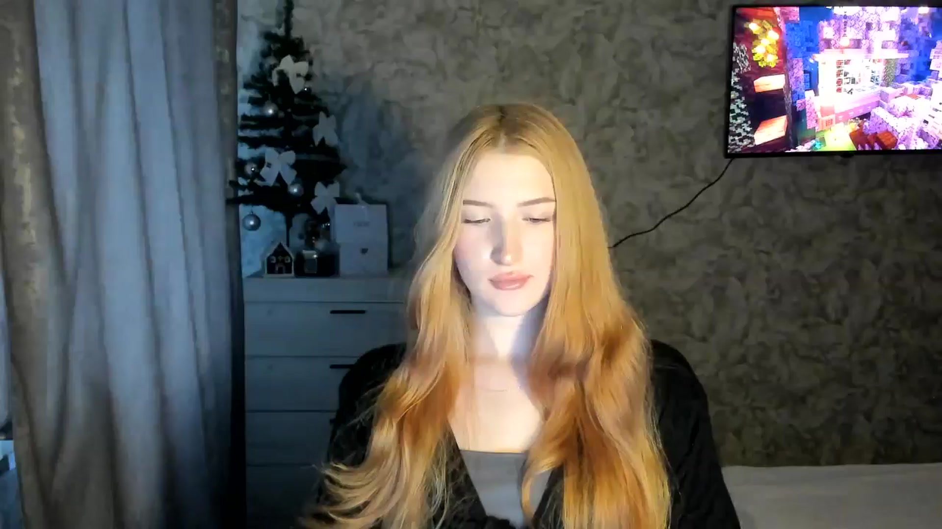 Gallery image thumbnail from Ilona_Here's myfreecams stream on, 02/07/2026, 13:36 image 16 of 20